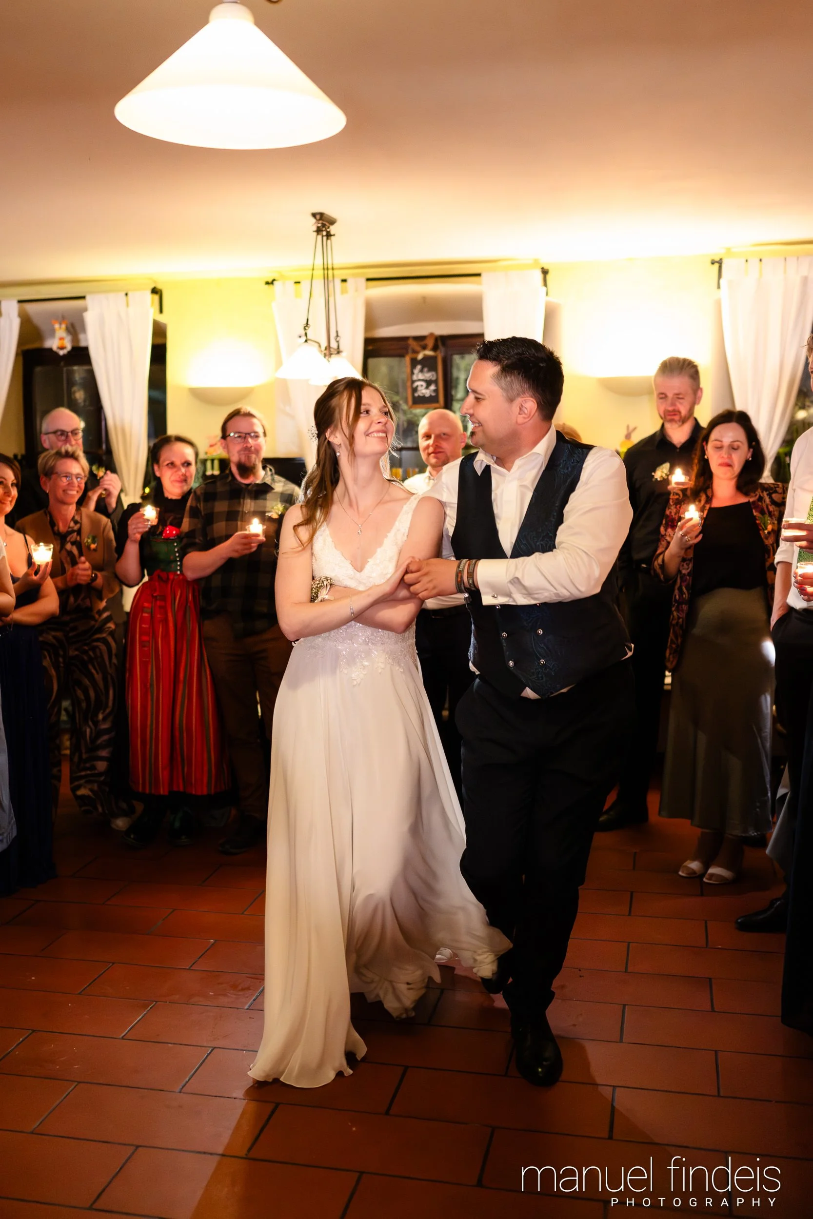 0966_Hochzeit_VuA_www.manuelfindeis.com.jpg