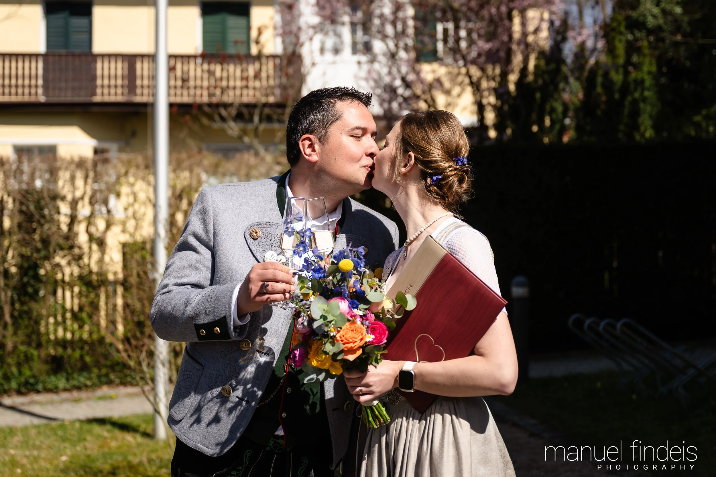 0207_Hochzeit-VuA-StA_www.manuelfindeis.com.jpg