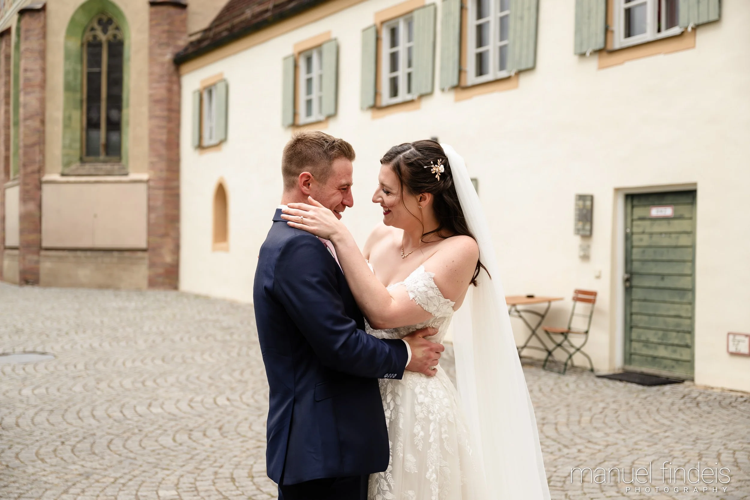 0031_Hochzeit_RuS_www.manuelfindeis.com.jpg