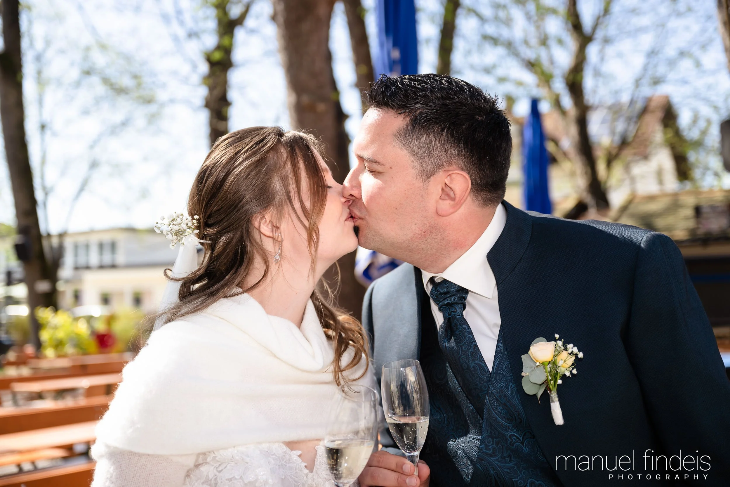 0548_Hochzeit_VuA_www.manuelfindeis.com.jpg