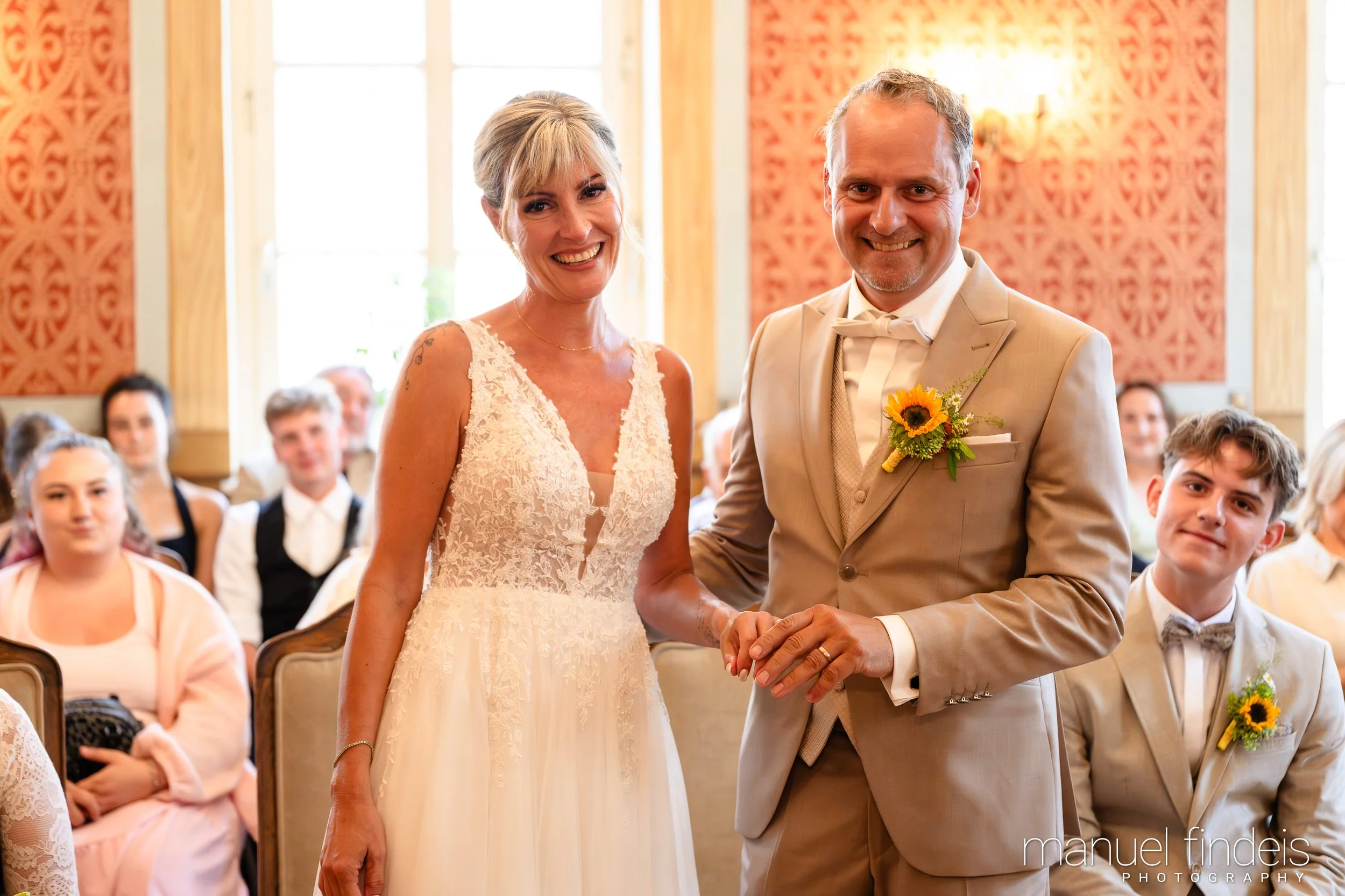 0187_Hochzeit_CuR_www.manuelfindeis.com.jpg