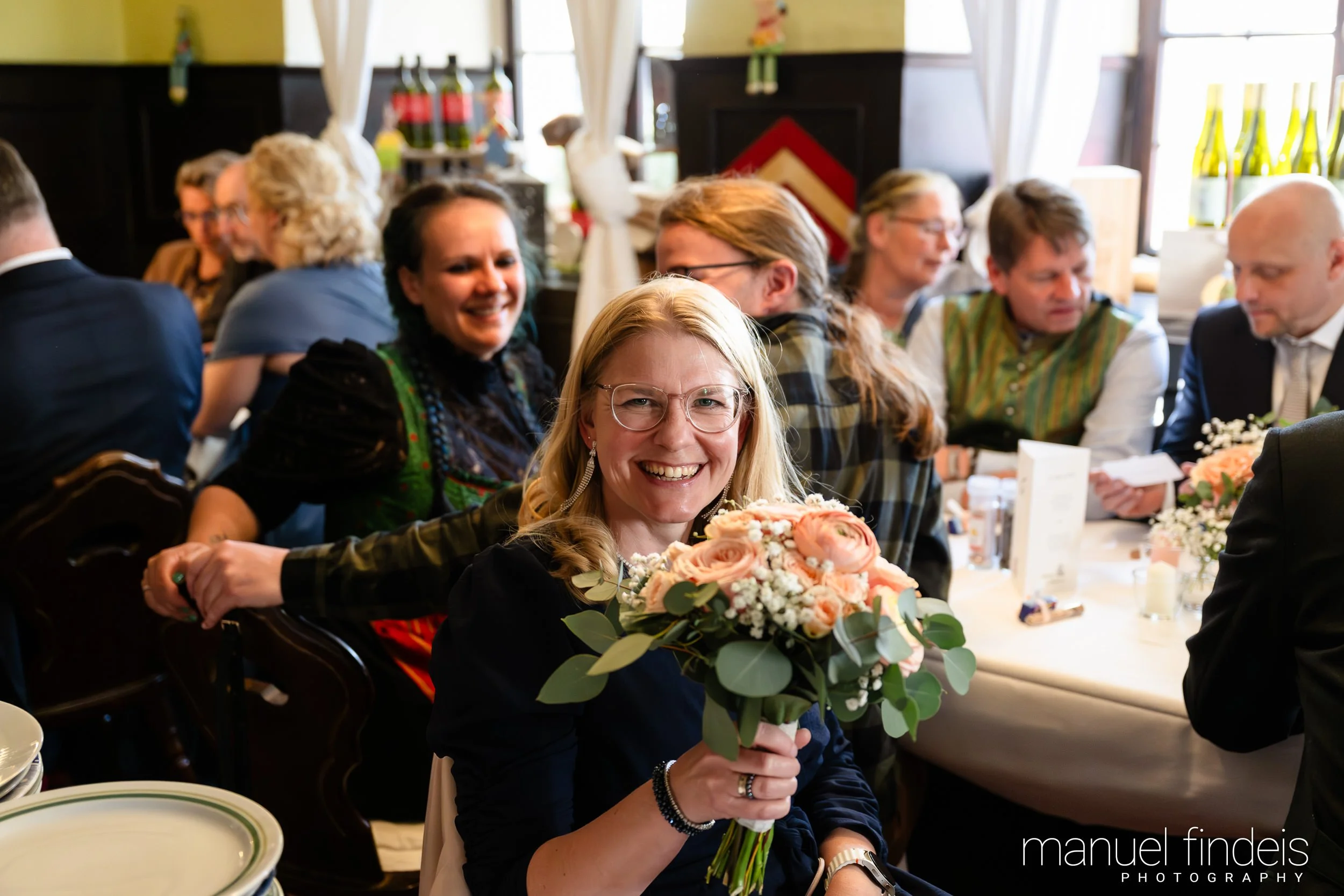 0657_Hochzeit_VuA_www.manuelfindeis.com.jpg