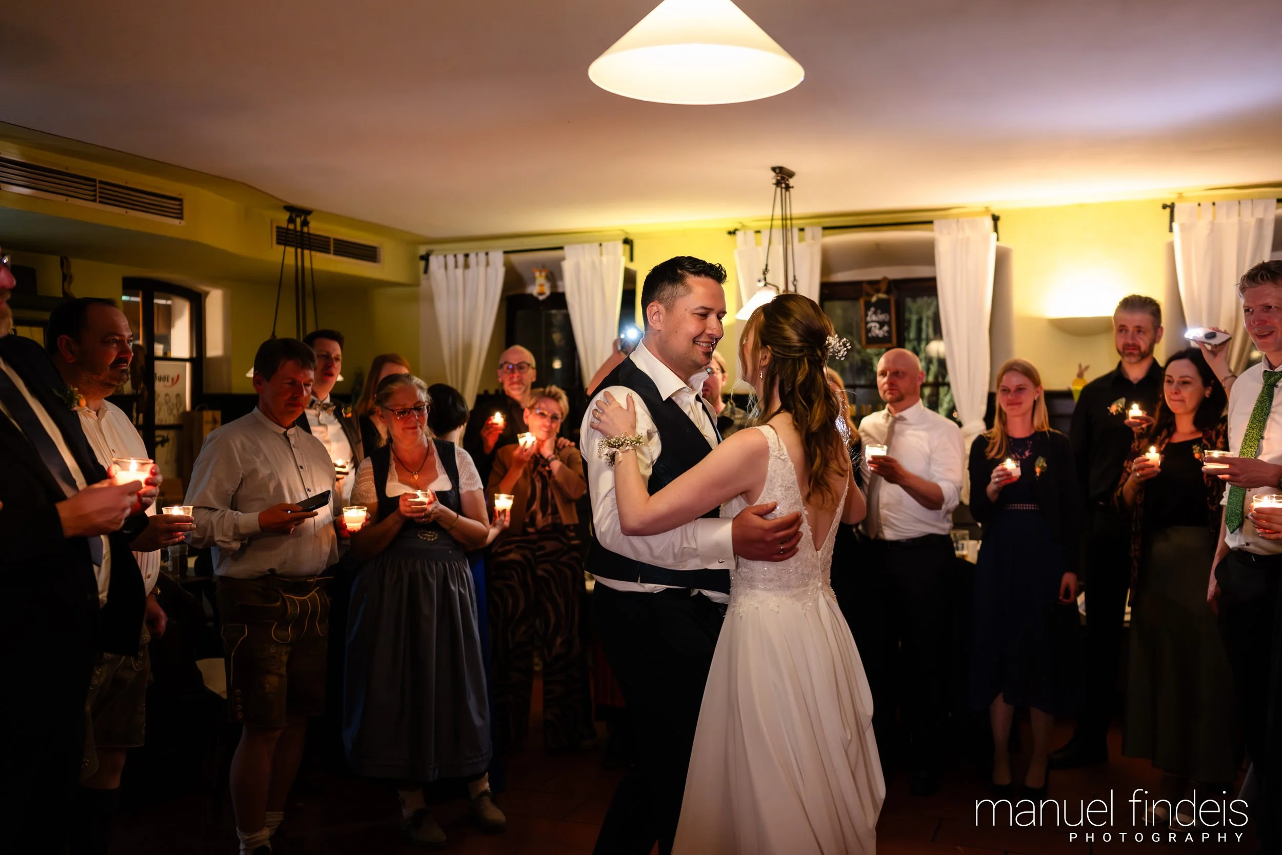 0920_Hochzeit_VuA_www.manuelfindeis.com.jpg