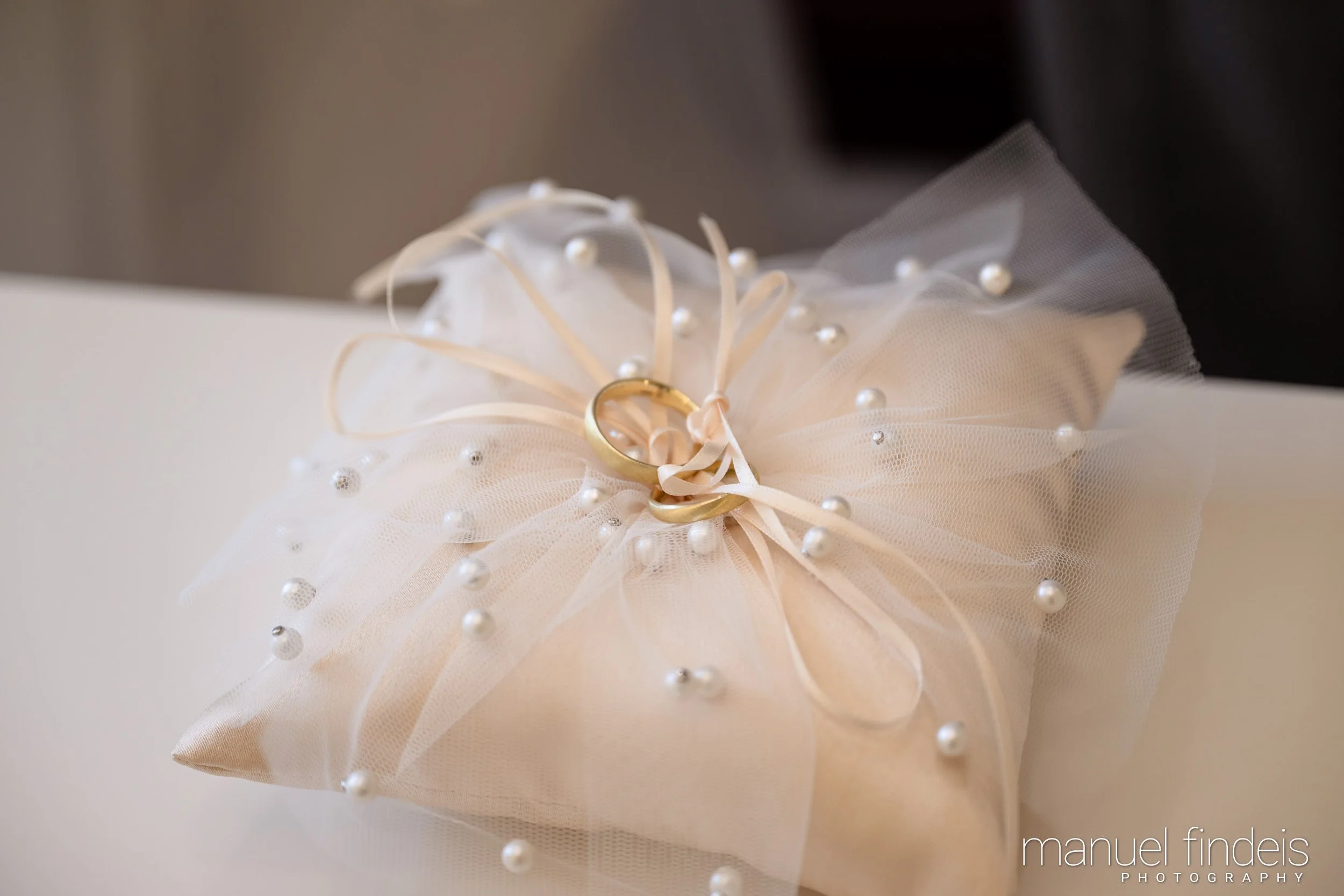 0265_Hochzeit_RundS_www.manuelfindeis.com.jpg