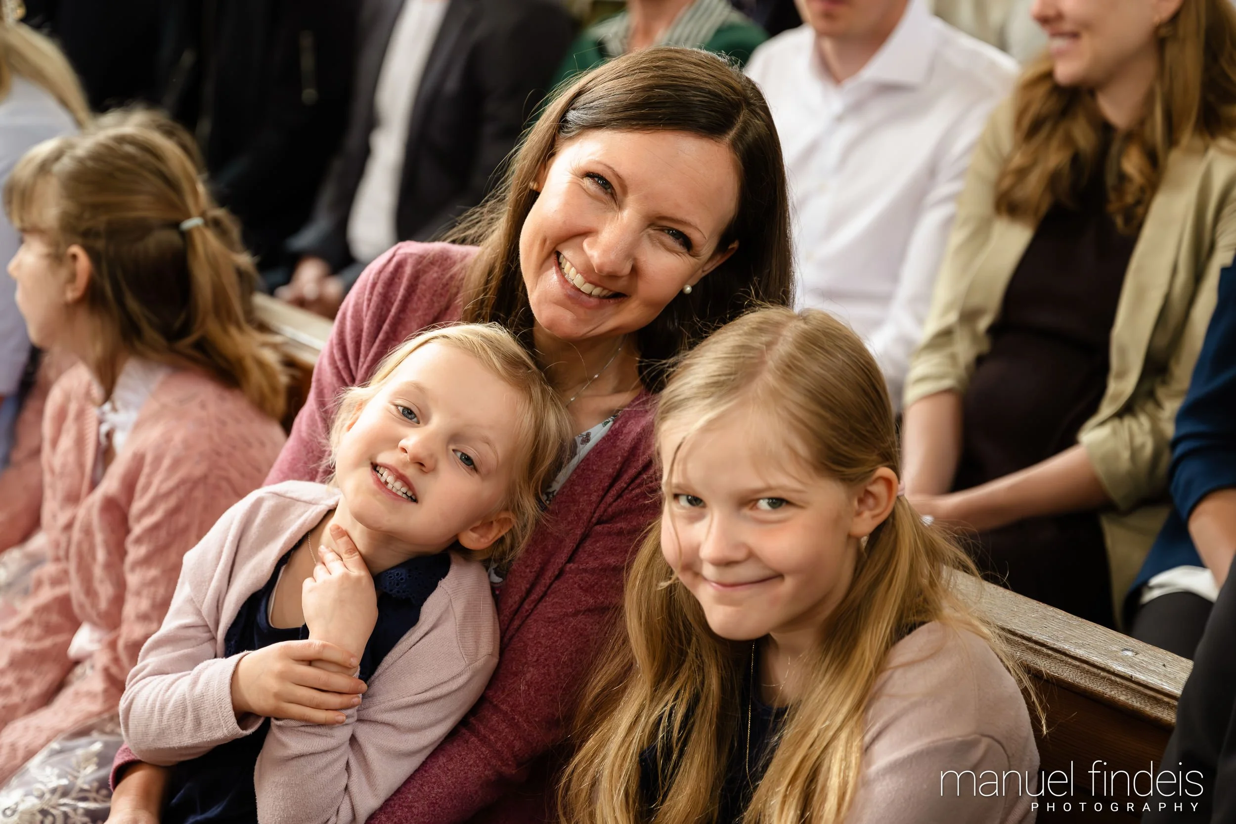 0463_Erstkommunion_2026_www.manuelfindeis.com.jpg