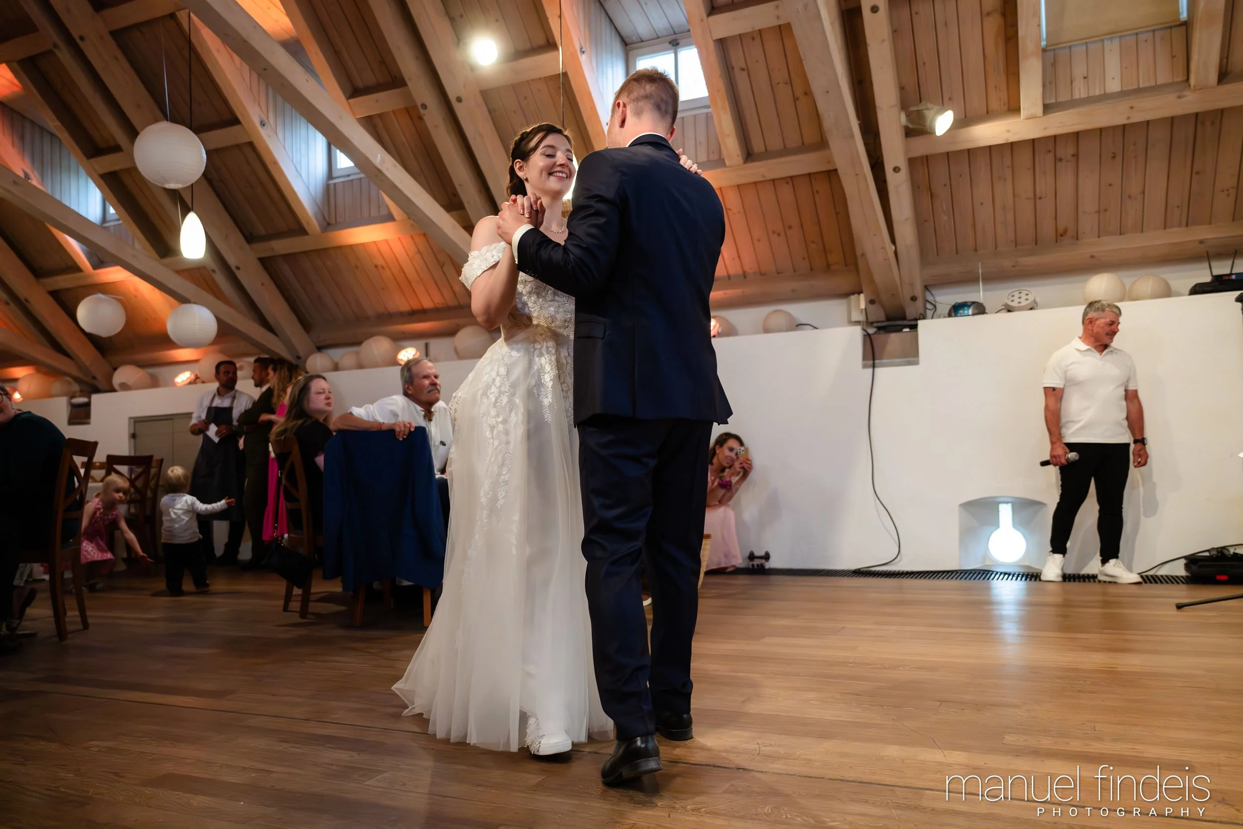 0672_Hochzeit_Rus_www.manuelfindeis.com.jpg