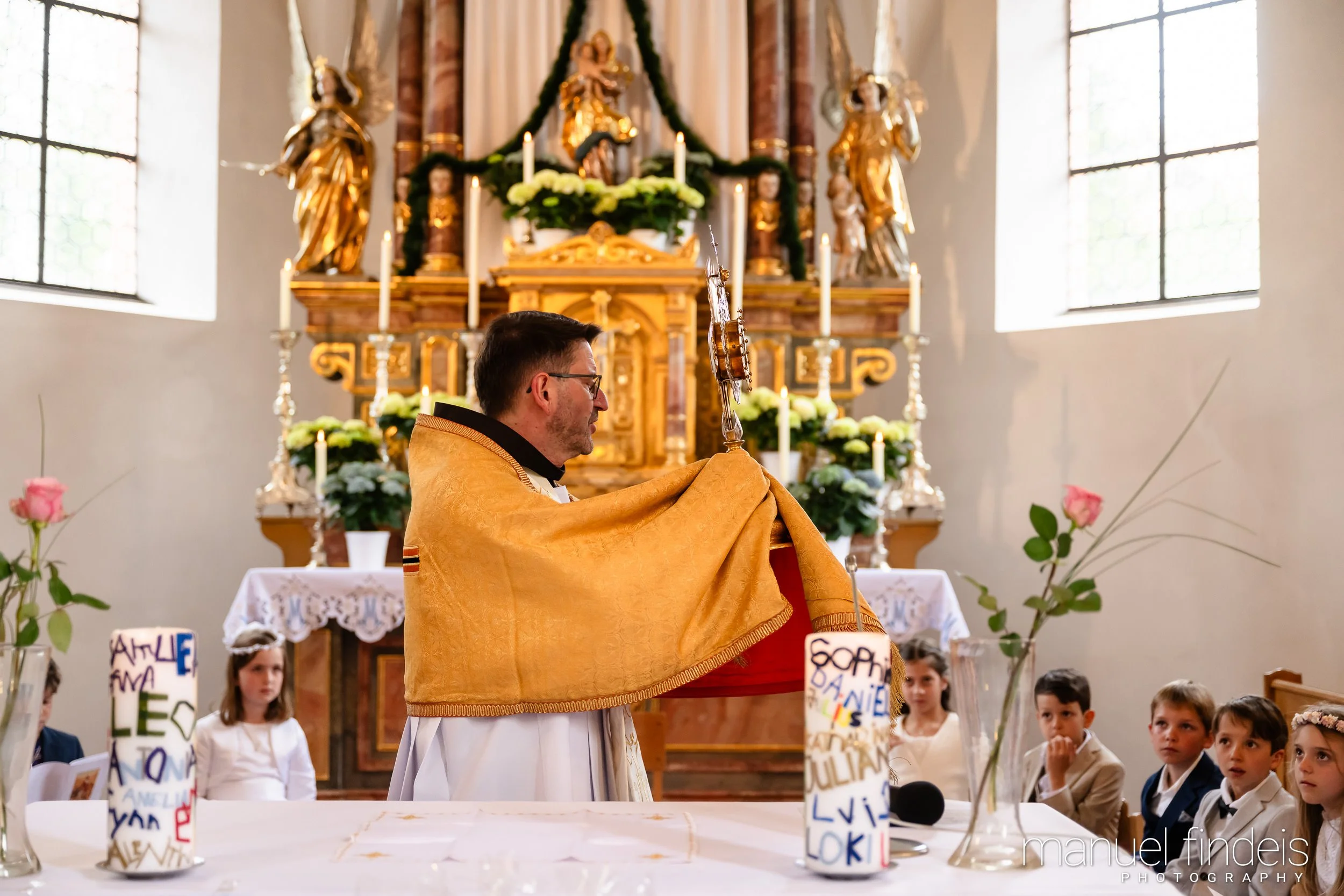 0659_Erstkommunion_2026_www.manuelfindeis.com.jpg