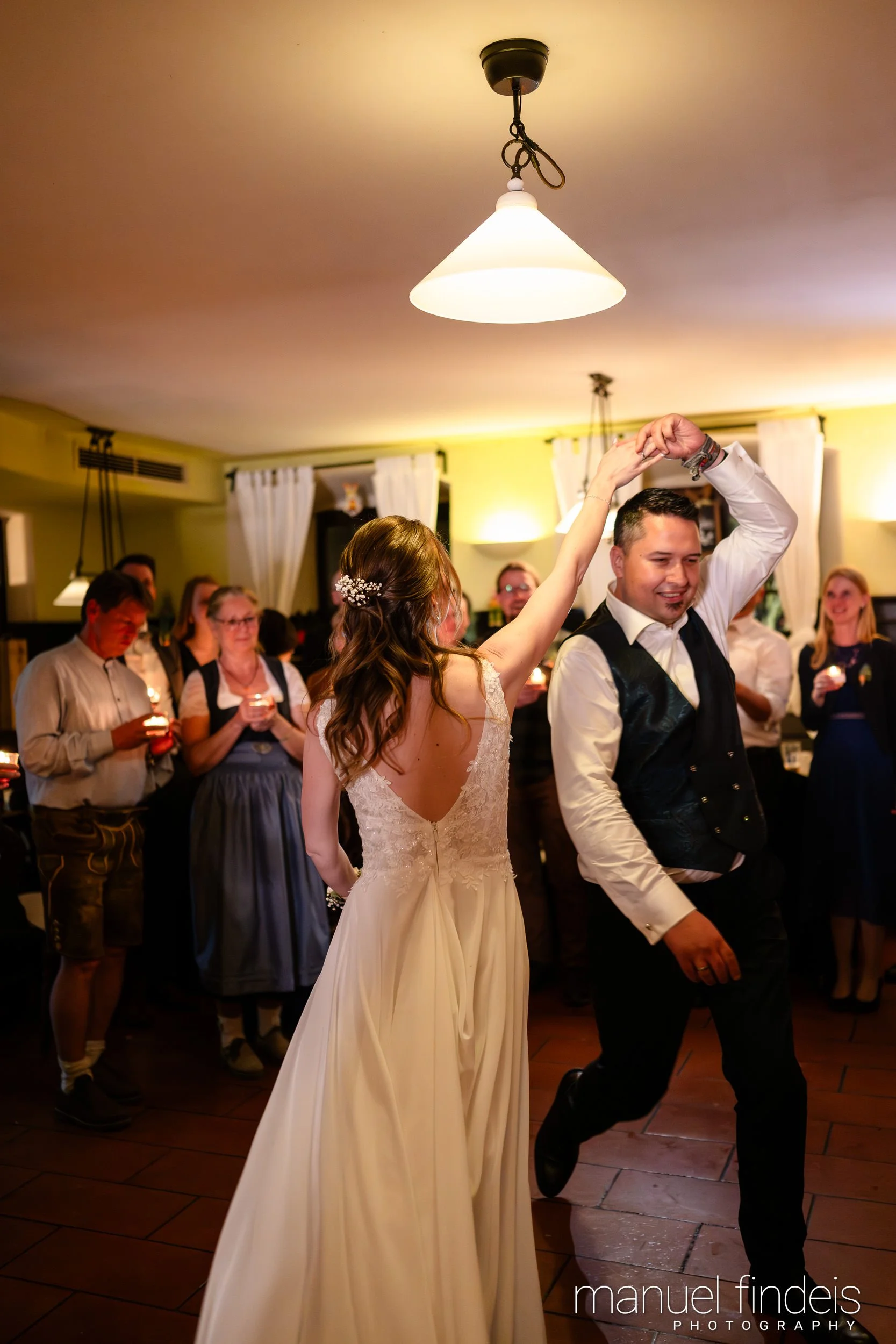0951_Hochzeit_VuA_www.manuelfindeis.com.jpg