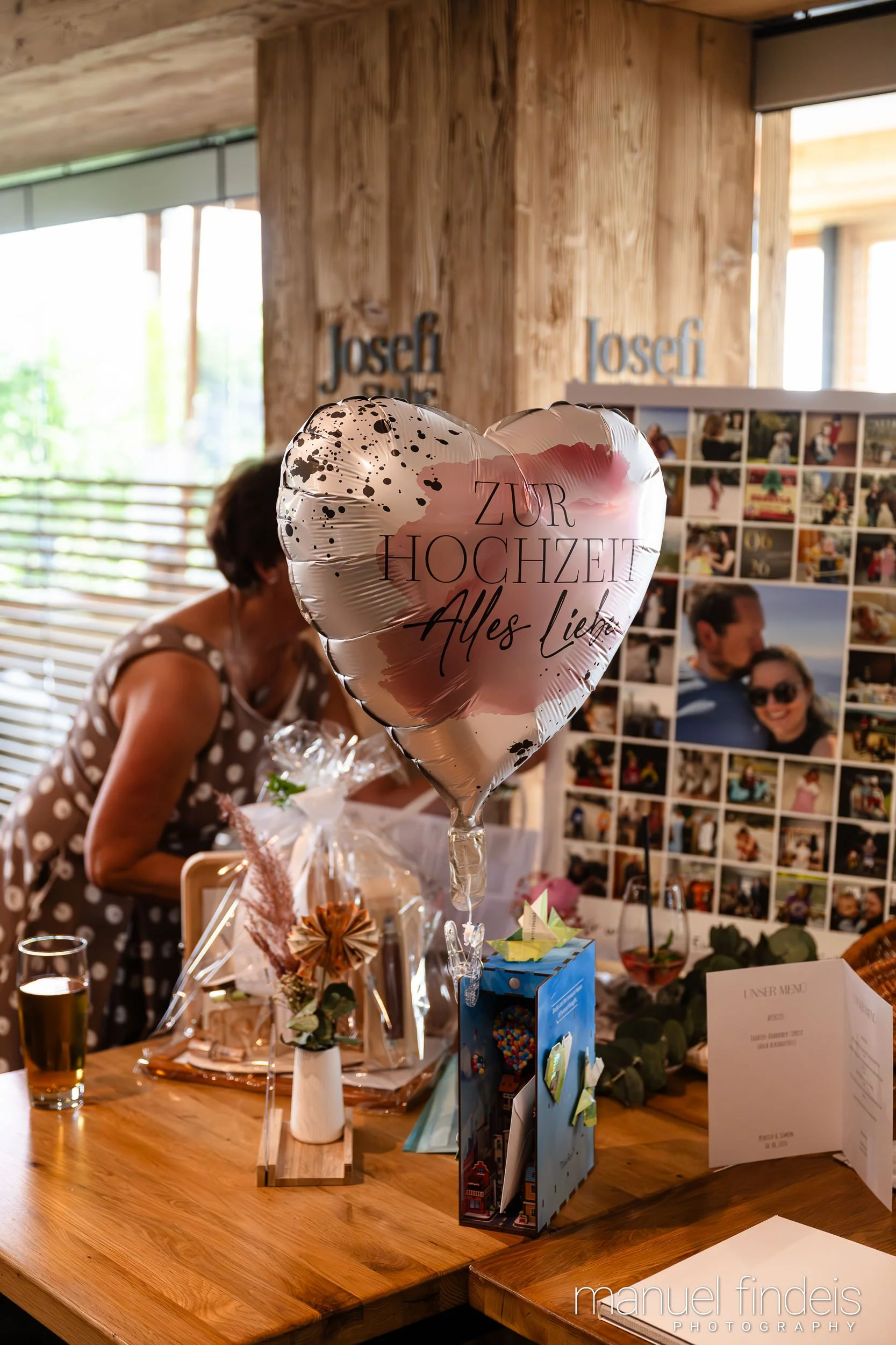 0569_Hochzeit_RundS_www.manuelfindeis.com.jpg