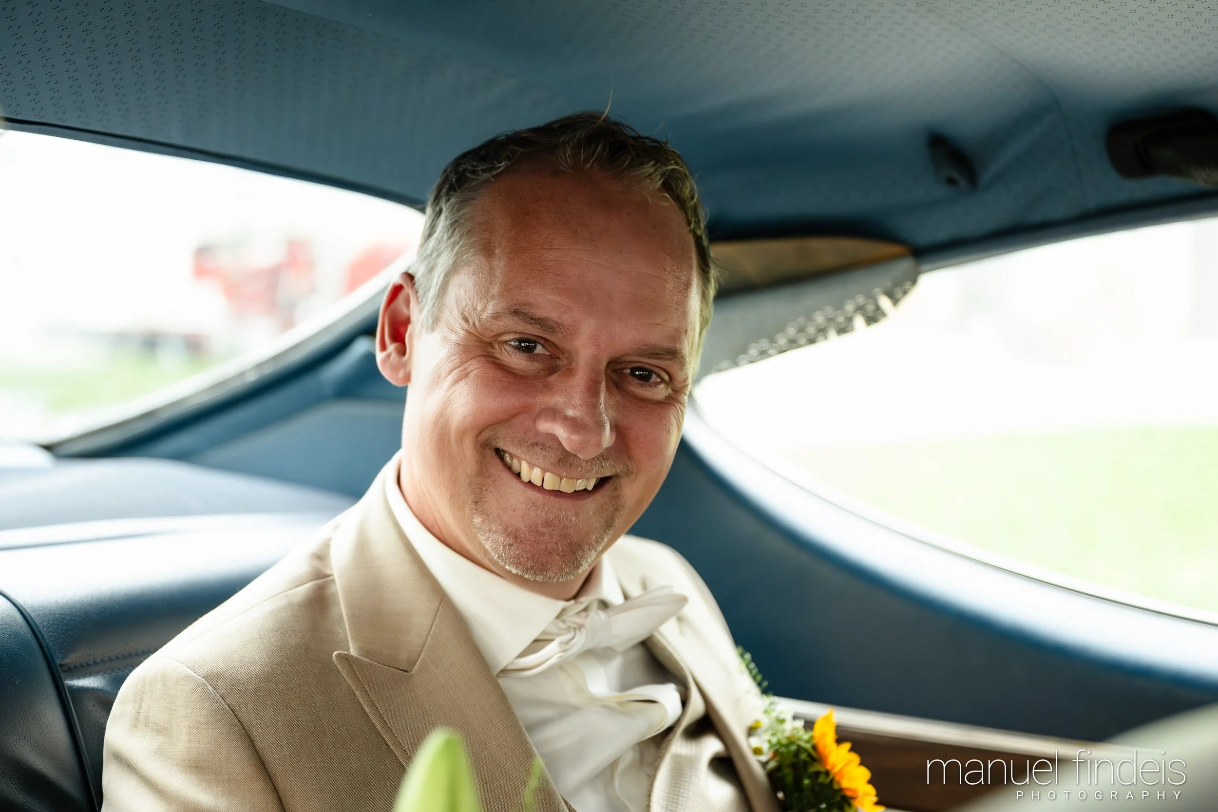 0378_Hochzeit_CuR_www.manuelfindeis.com.jpg