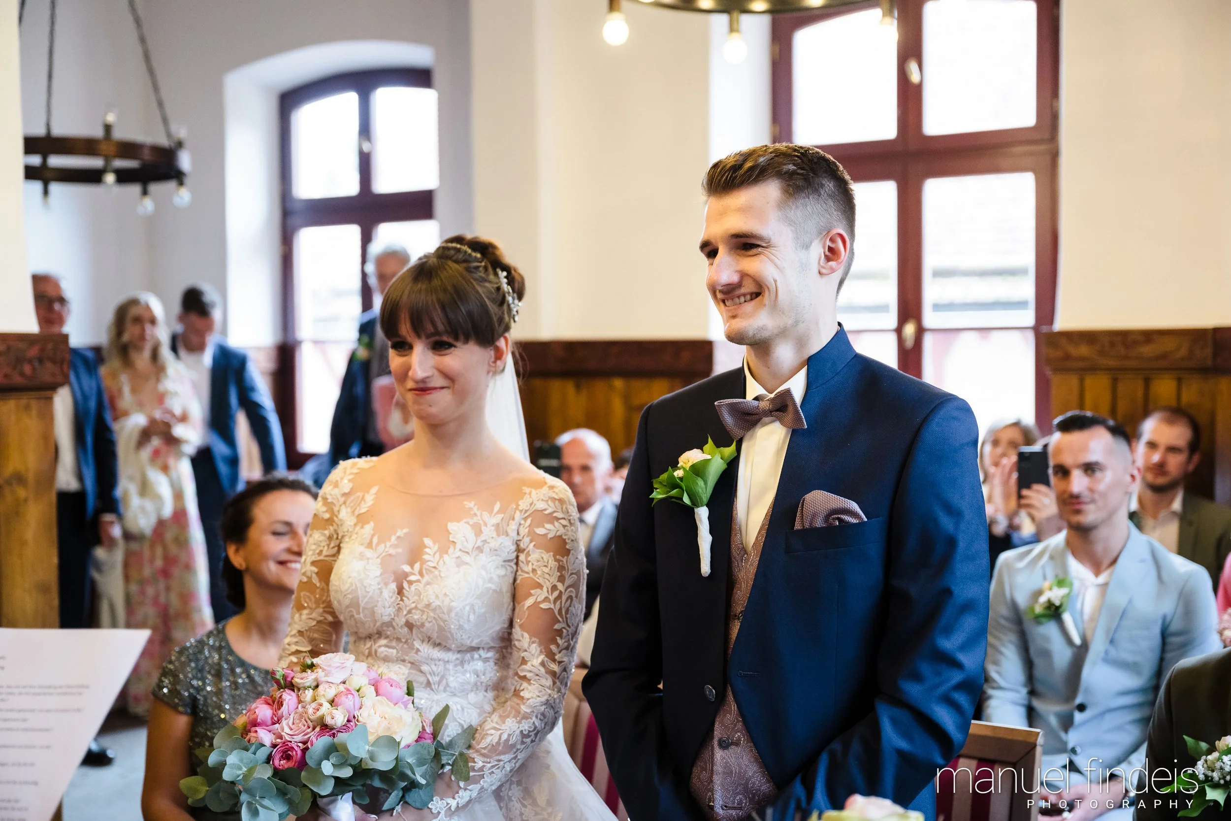 0150_Hochzeit-AuJ_www.manuelfindeis.com.jpg