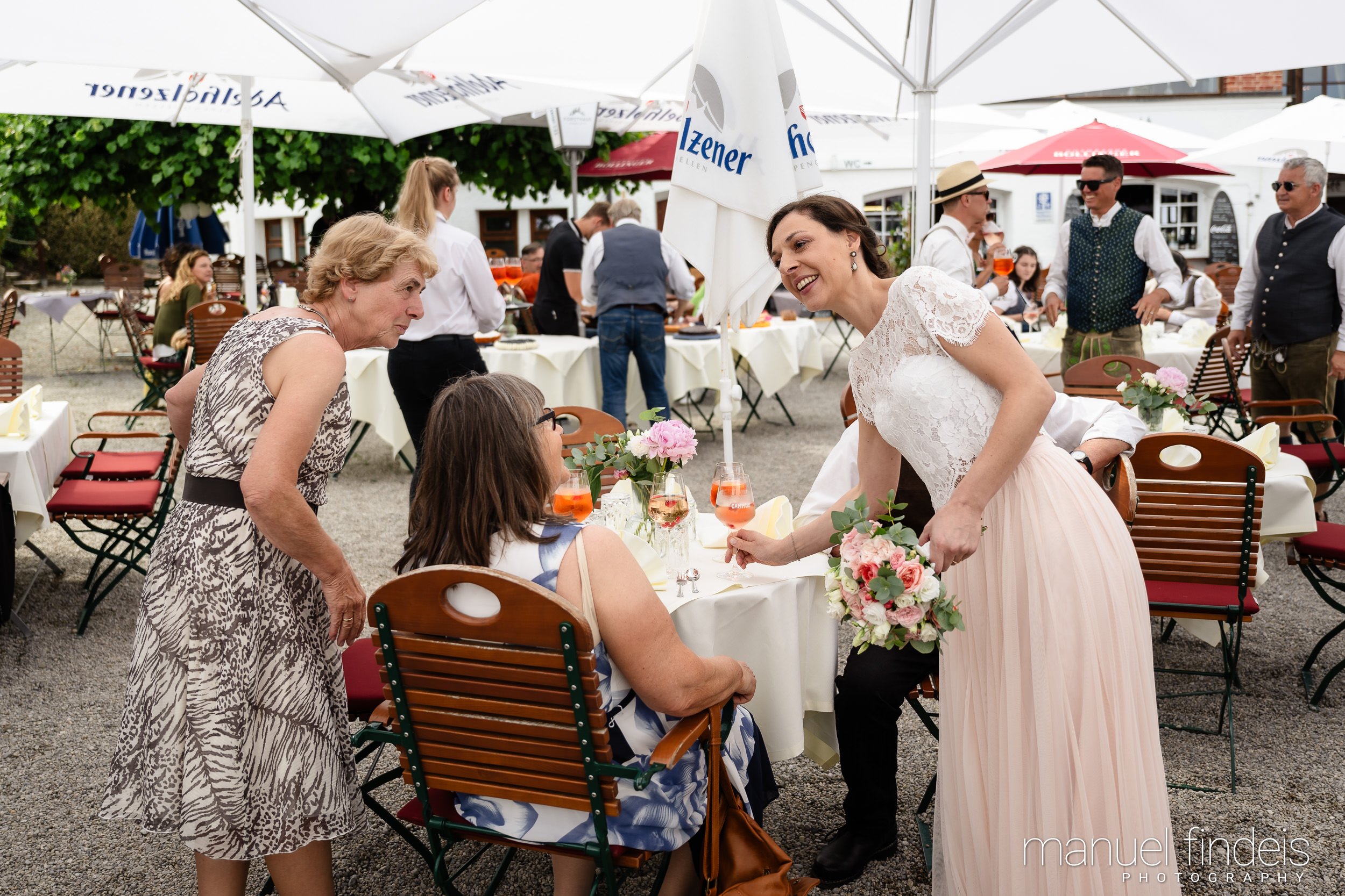 0473_Hochzeit-BuL_www.manuelfindeis.com.jpg