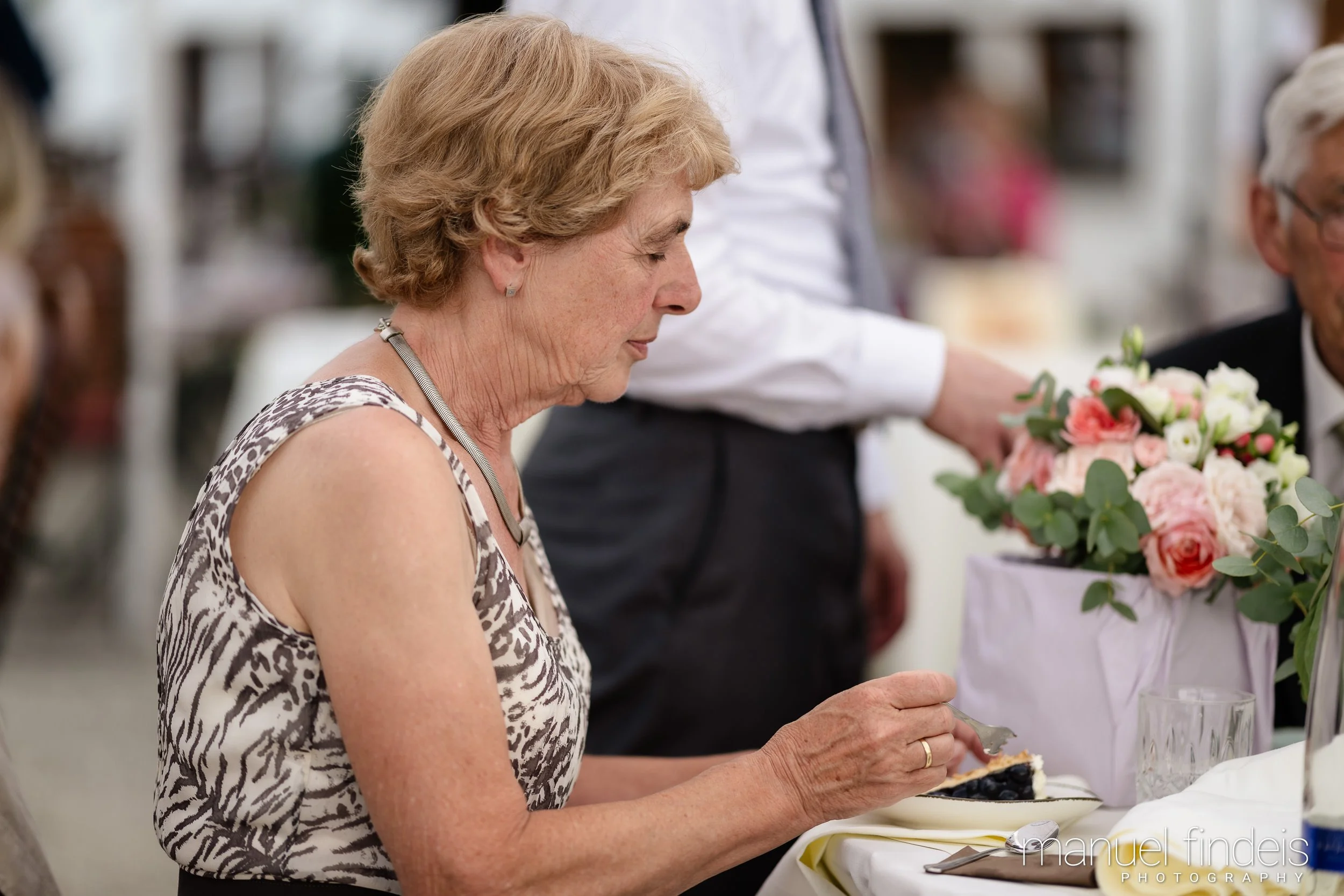 0598_Hochzeit-BuL_www.manuelfindeis.com.jpg