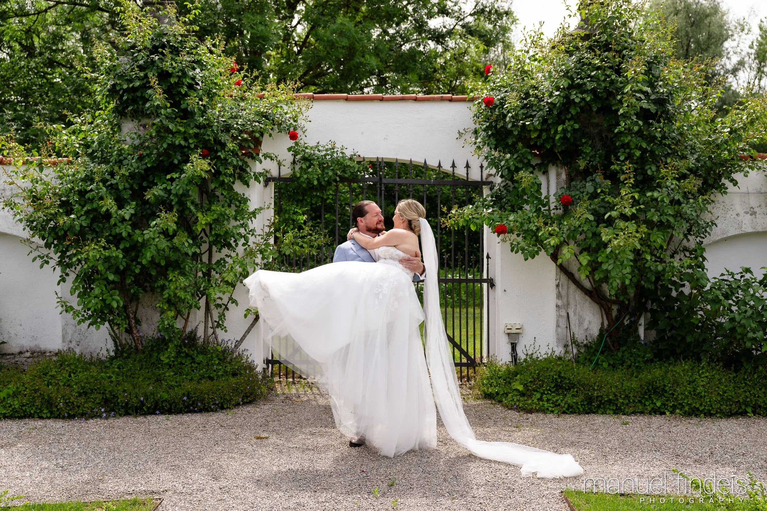 0085_Hochzeit_RundS_www.manuelfindeis.com.jpg