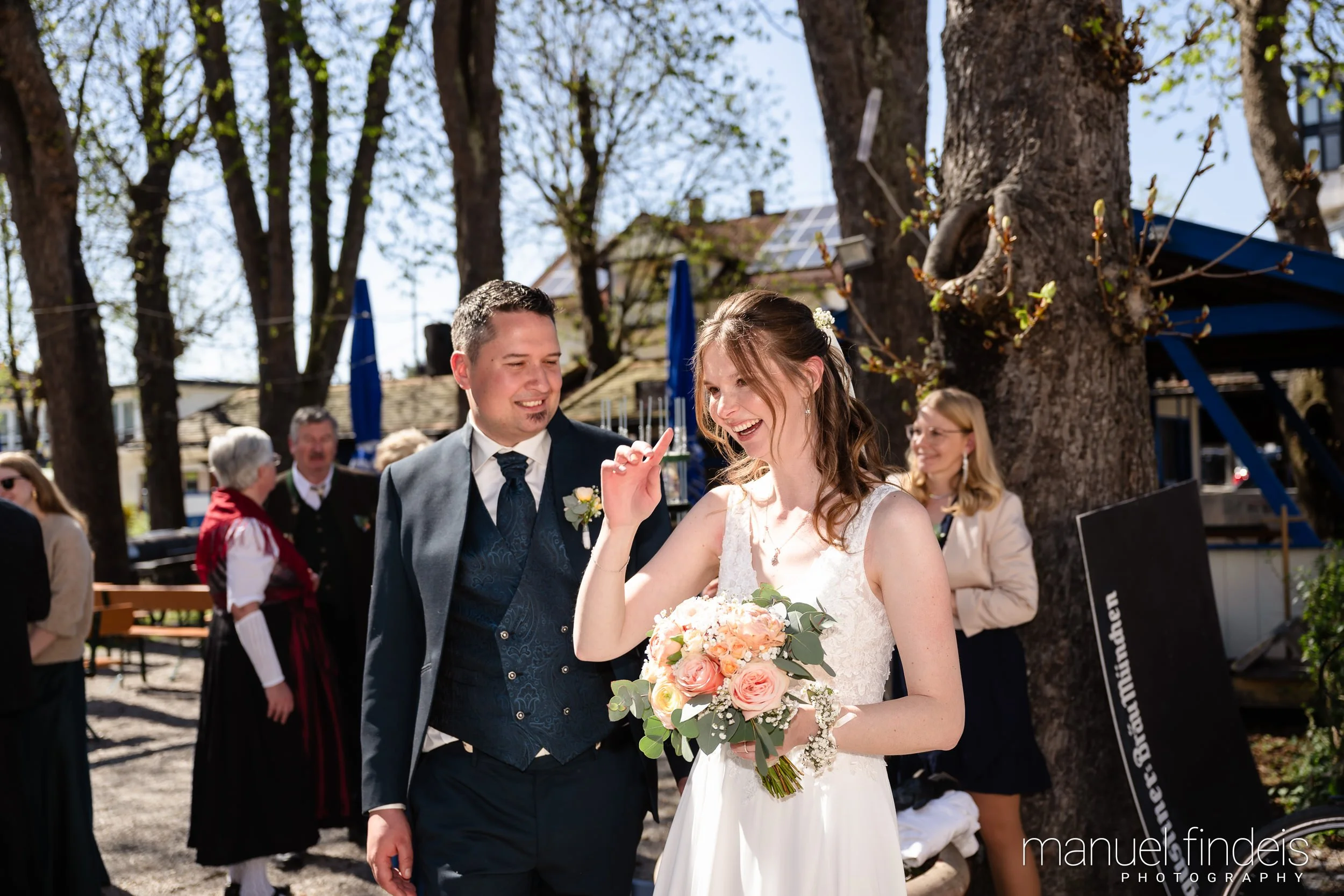0609_Hochzeit_VuA_www.manuelfindeis.com.jpg