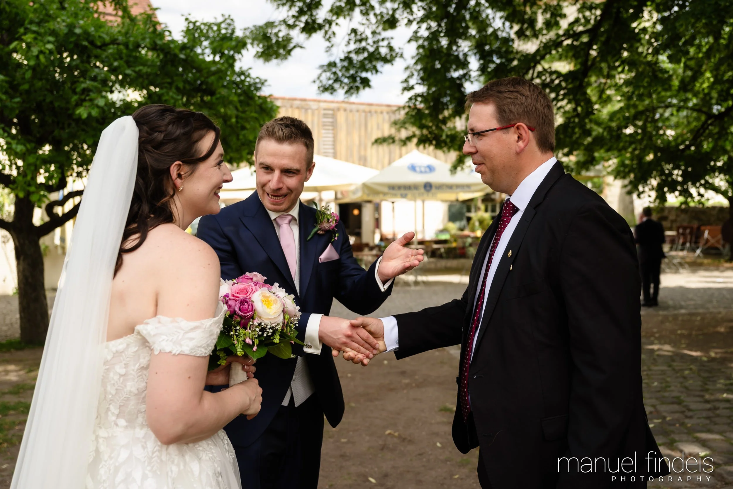 0343_Hochzeit_RuS_www.manuelfindeis.com.jpg