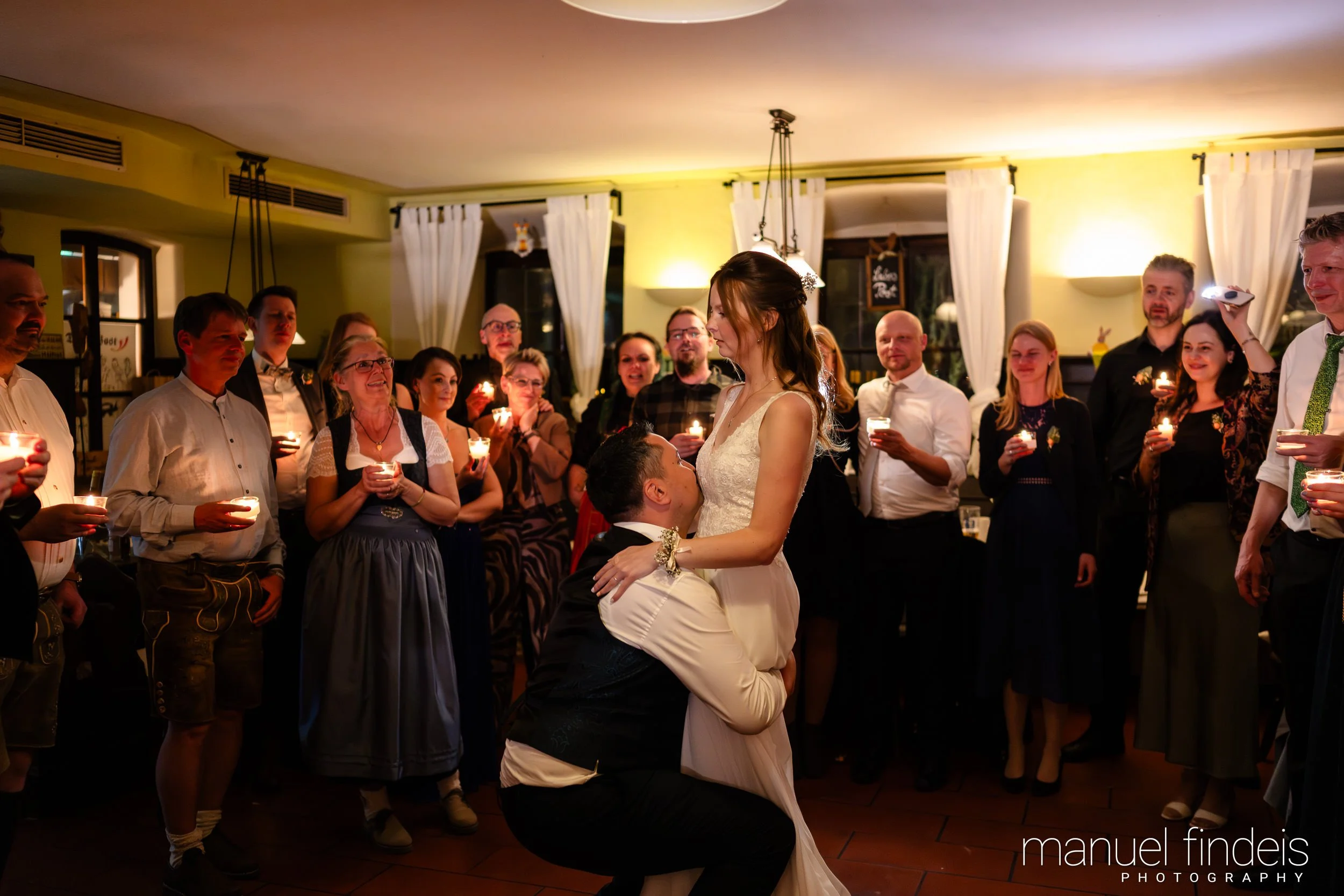 0932_Hochzeit_VuA_www.manuelfindeis.com.jpg
