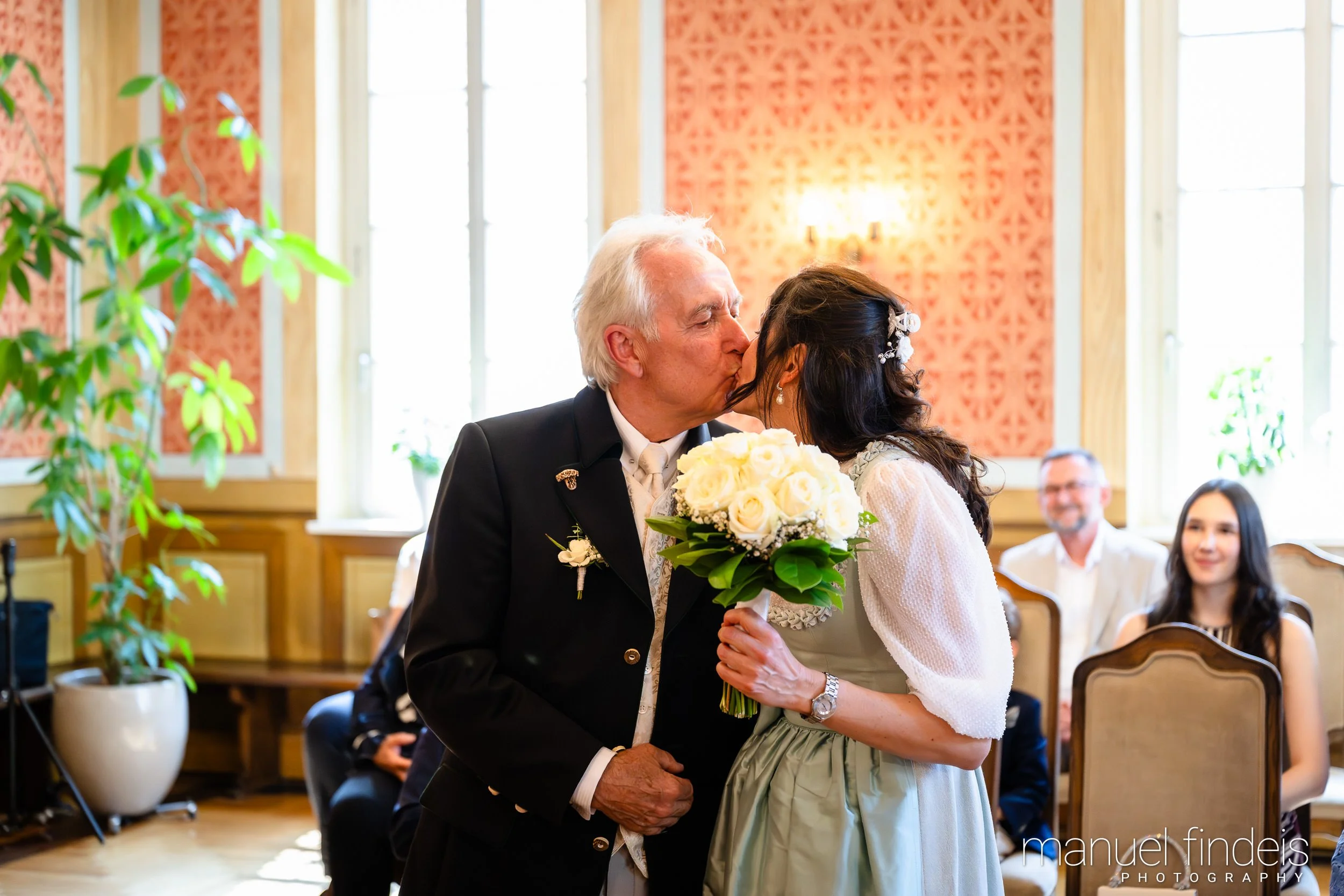 0109_Hochzeit_AuE_www.manuelfindeis.com.jpg