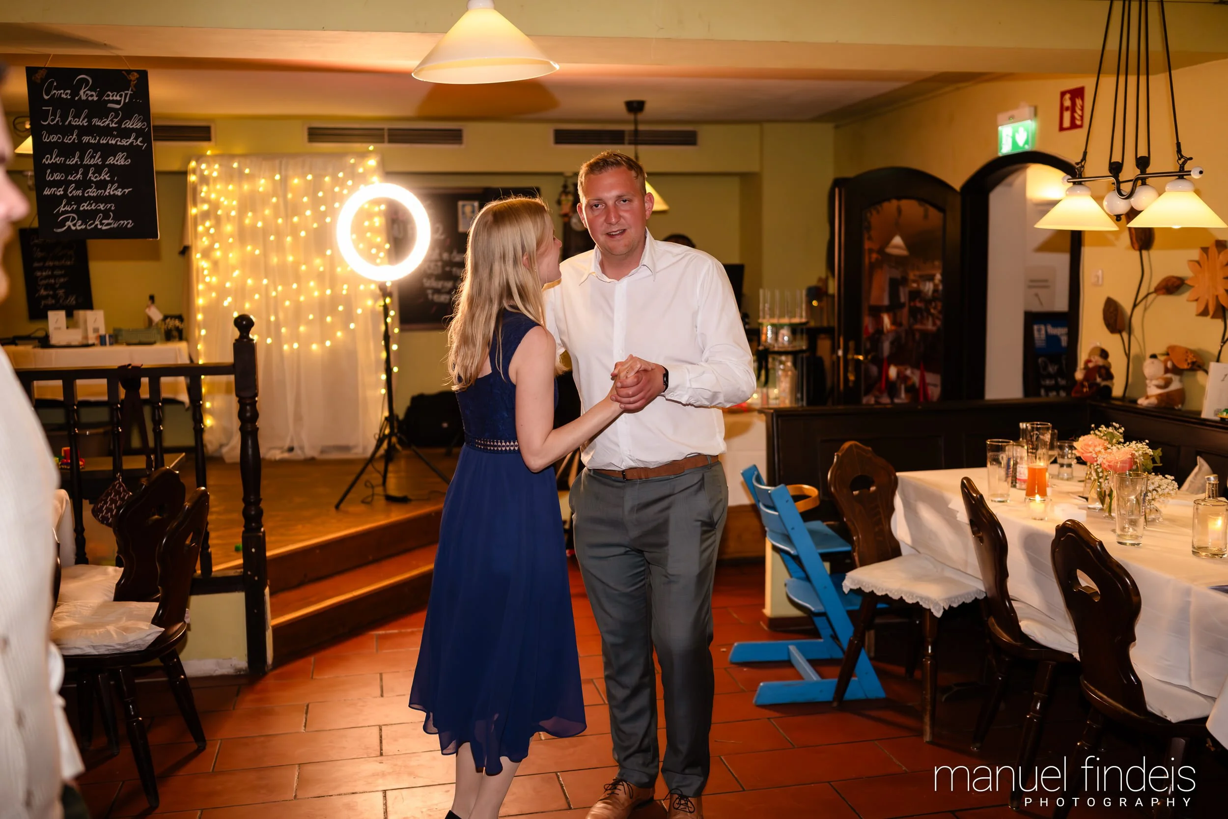 1108_Hochzeit_VuA_www.manuelfindeis.com.jpg
