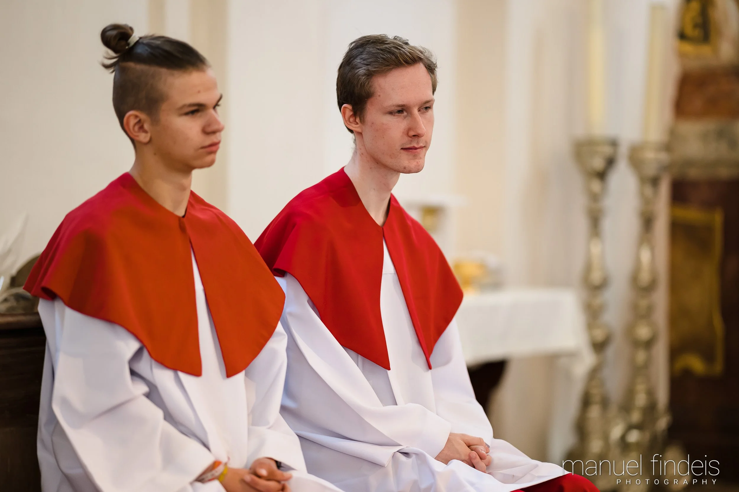 0275_Hochzeit-MuR-Kirche_www.manuelfindeis.com.jpg