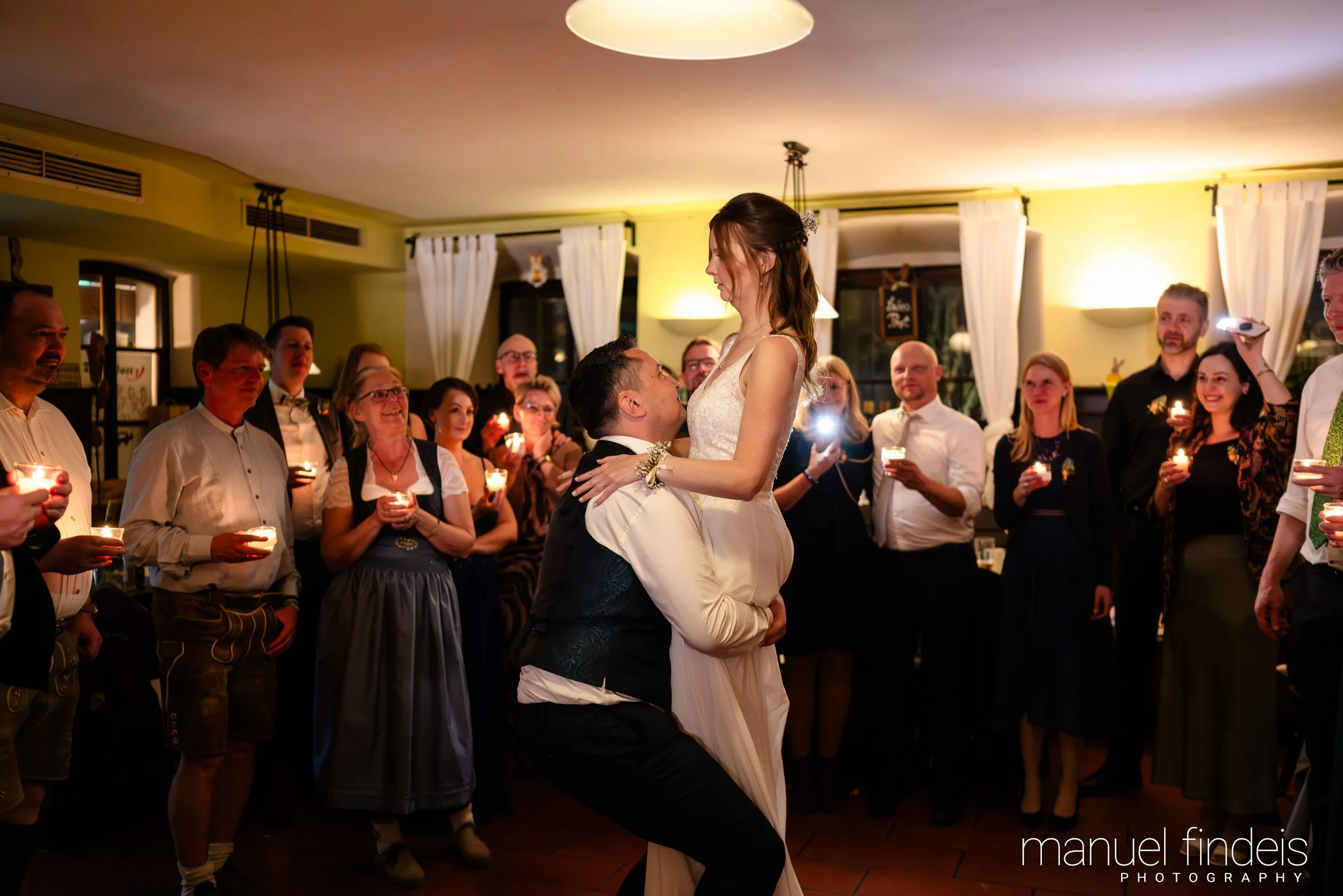 0933_Hochzeit_VuA_www.manuelfindeis.com.jpg
