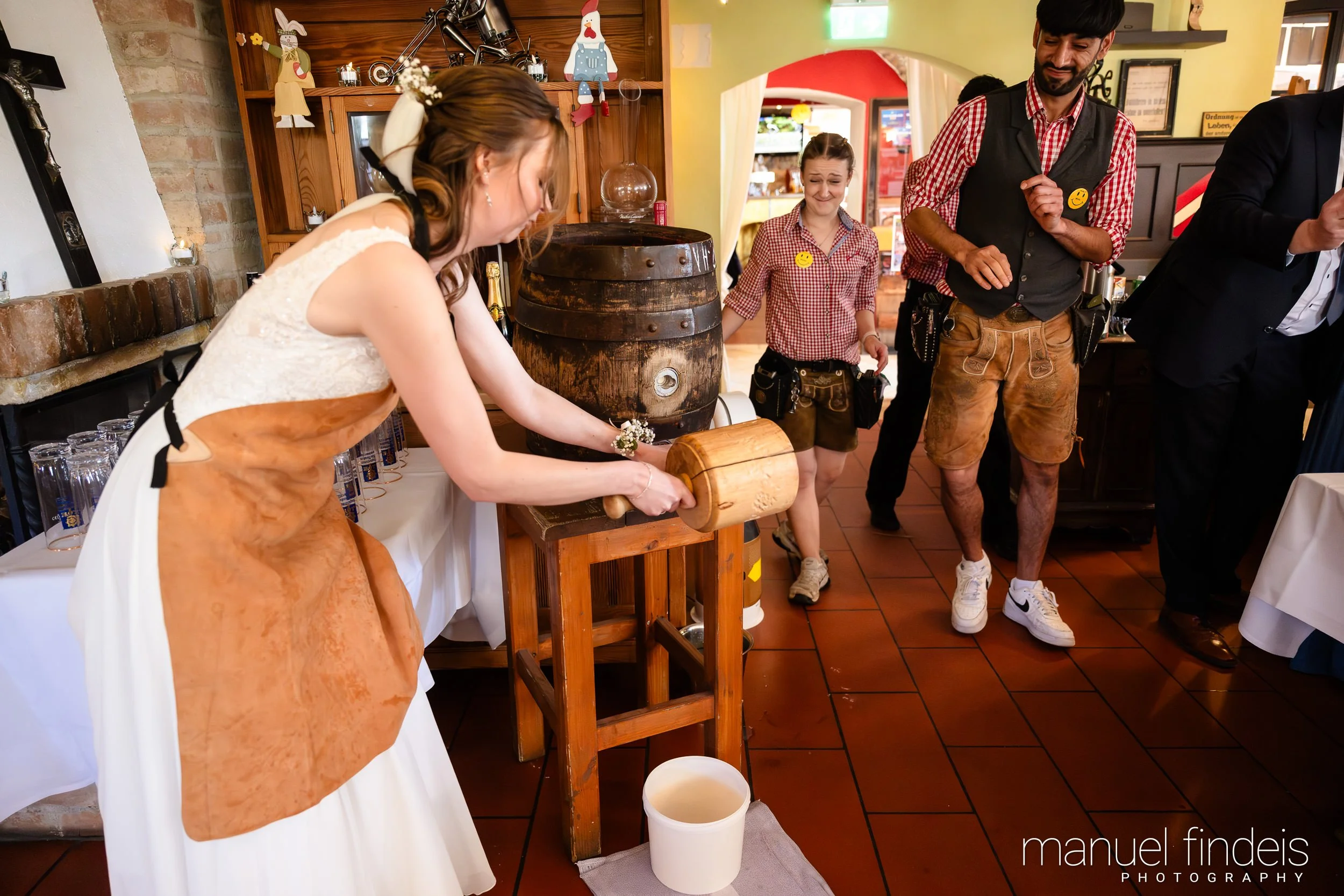 0667_Hochzeit_VuA_www.manuelfindeis.com.jpg