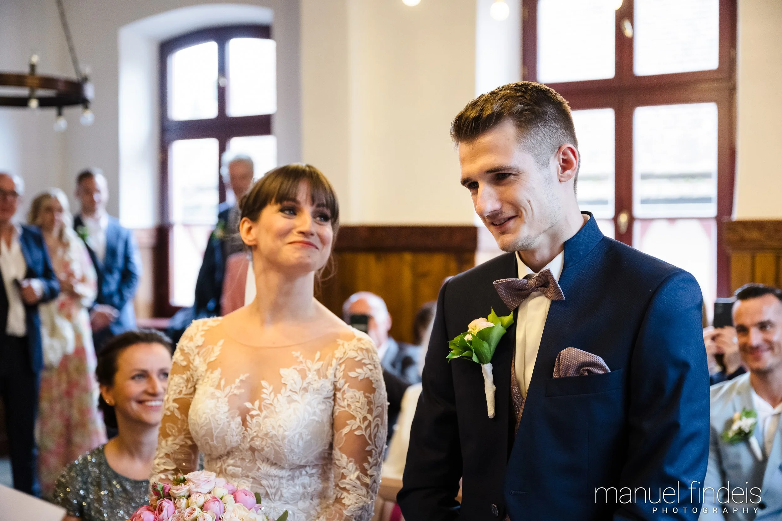 0156_Hochzeit-AuJ_www.manuelfindeis.com.jpg