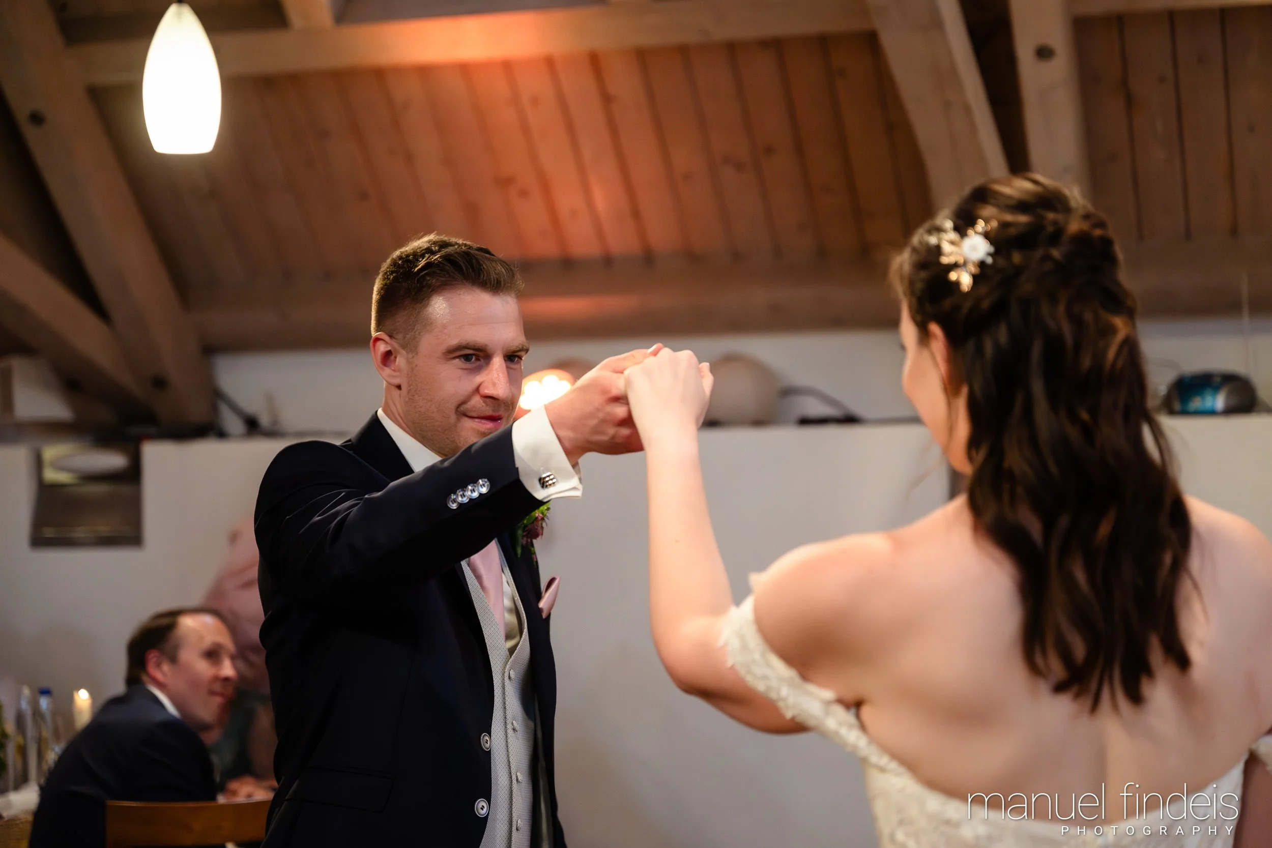 0664_Hochzeit_Rus_www.manuelfindeis.com.jpg