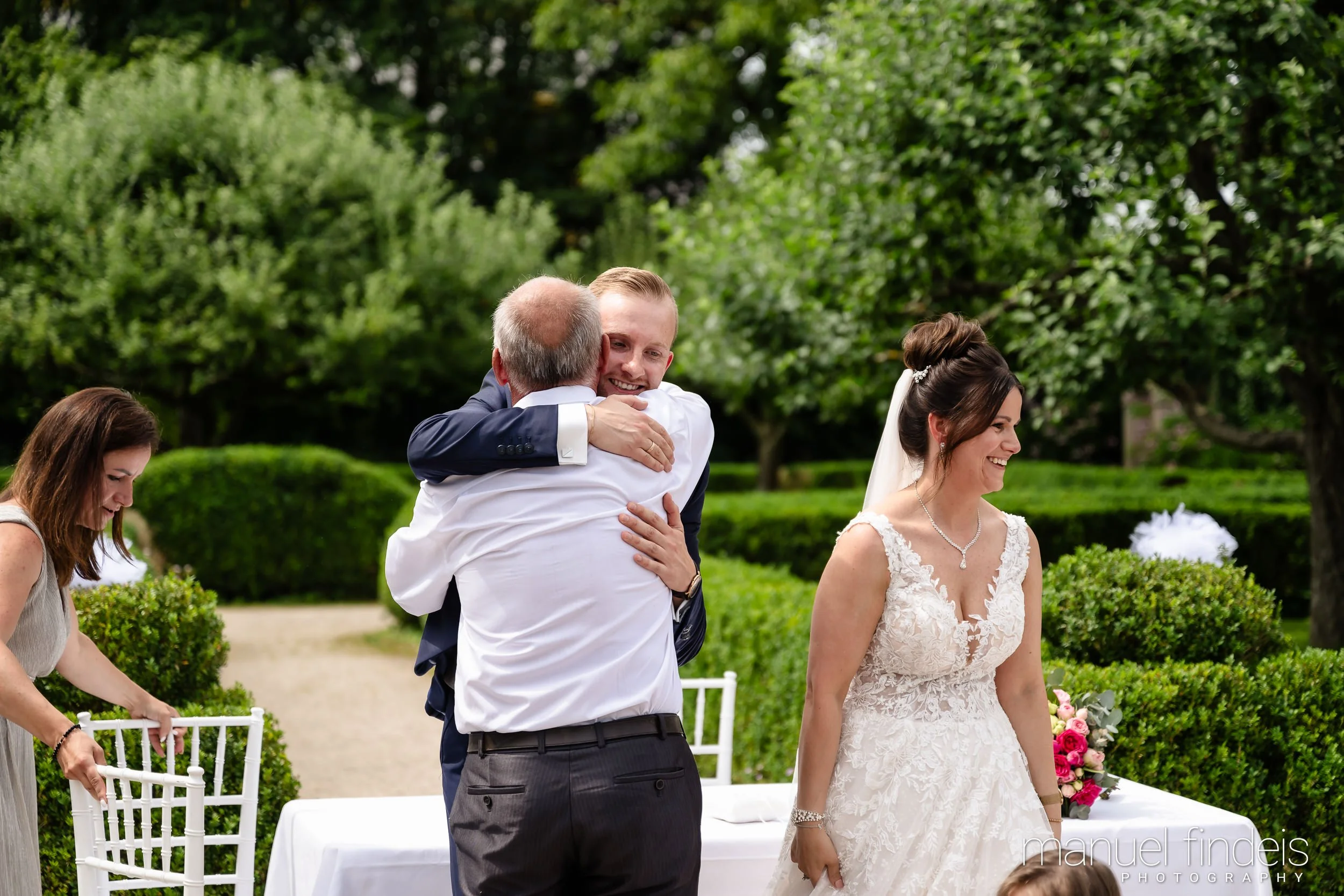 0262_Hochzeit-SuF_www.manuelfindeis.com.jpg