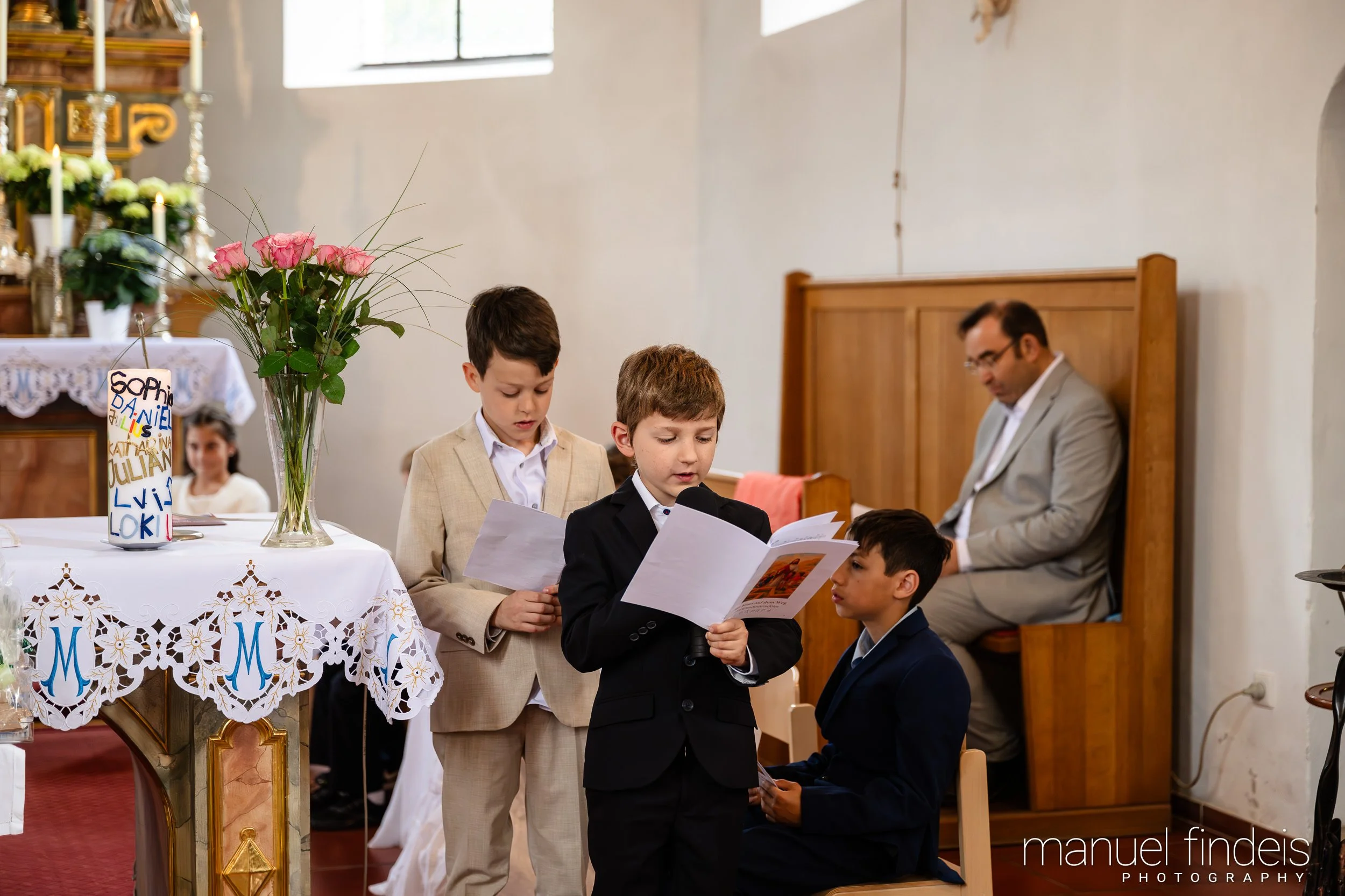 0588_Erstkommunion_2026_www.manuelfindeis.com.jpg
