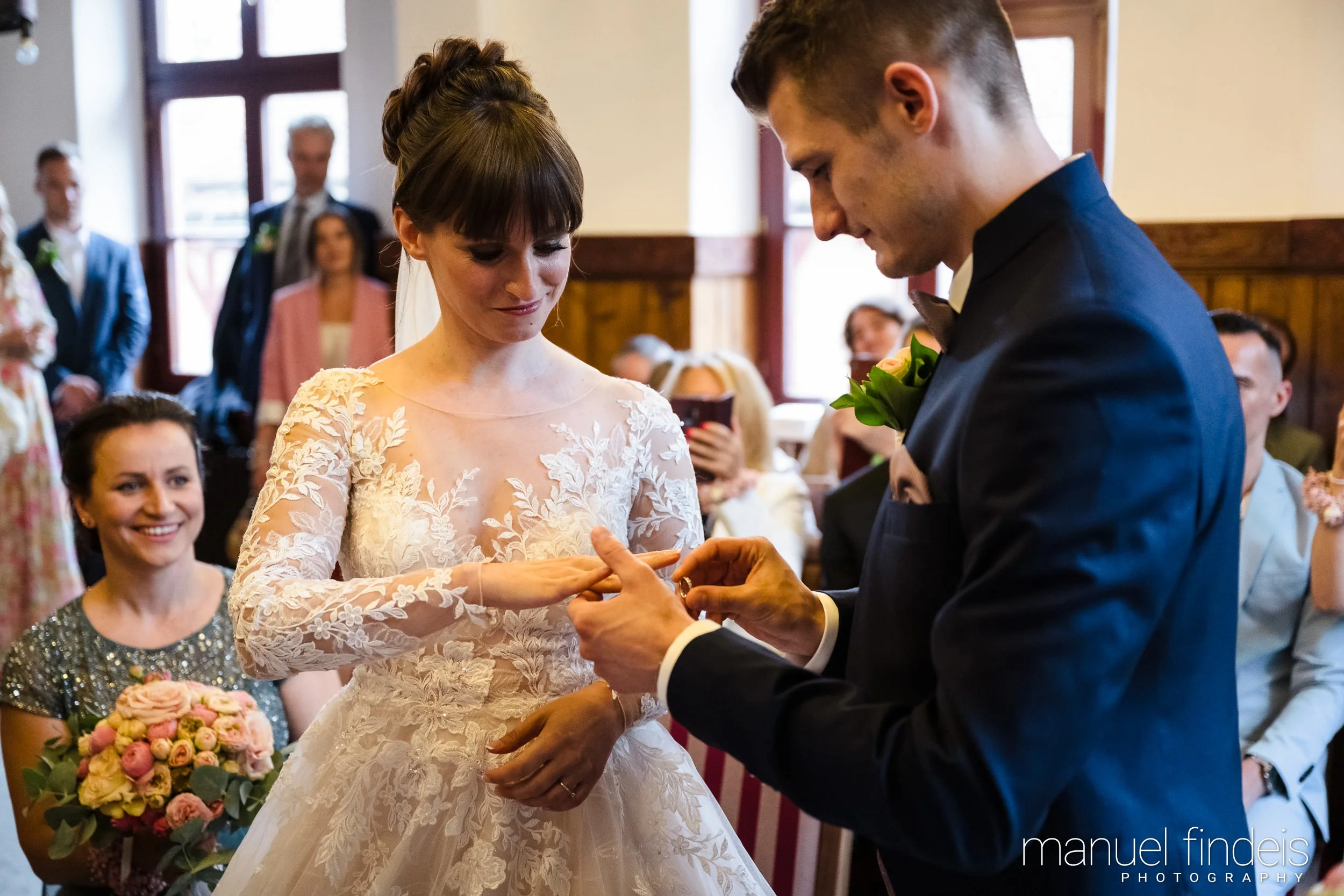 0199_Hochzeit-AuJ_www.manuelfindeis.com.jpg