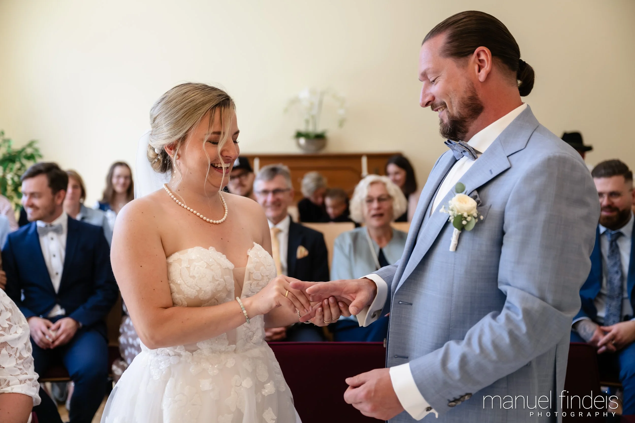 0277_Hochzeit_RundS_www.manuelfindeis.com.jpg