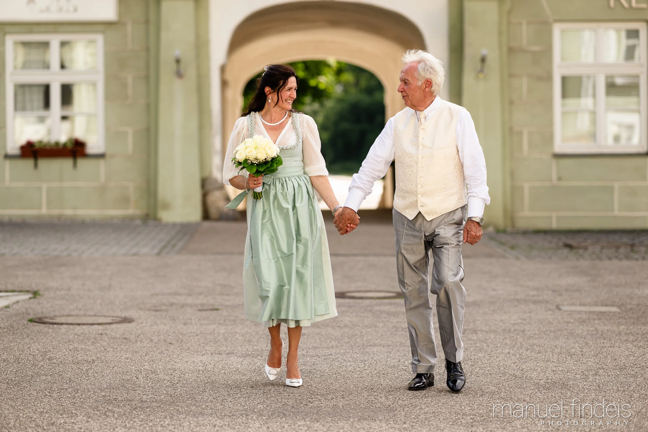 0293_Hochzeit_AuE_www.manuelfindeis.com.jpg