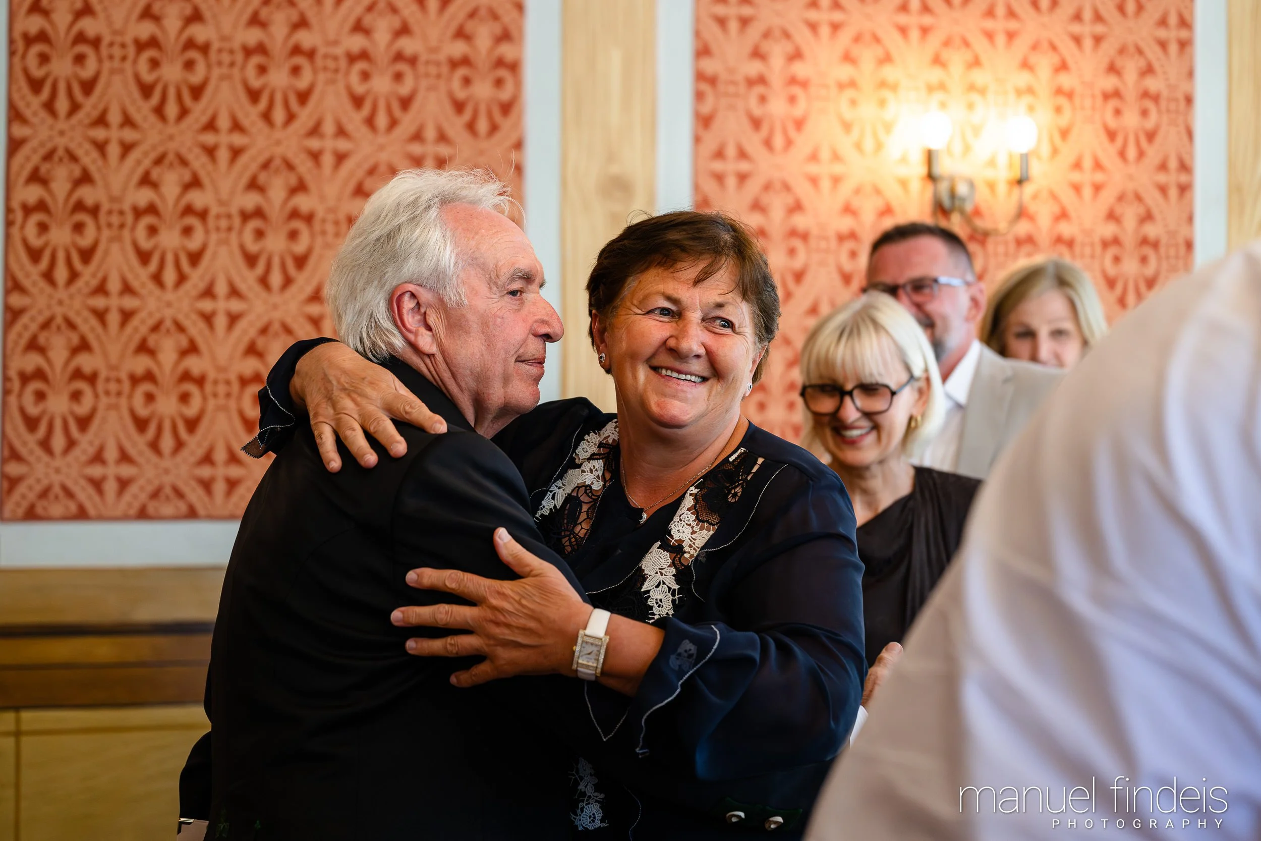 0199_Hochzeit_AuE_www.manuelfindeis.com.jpg