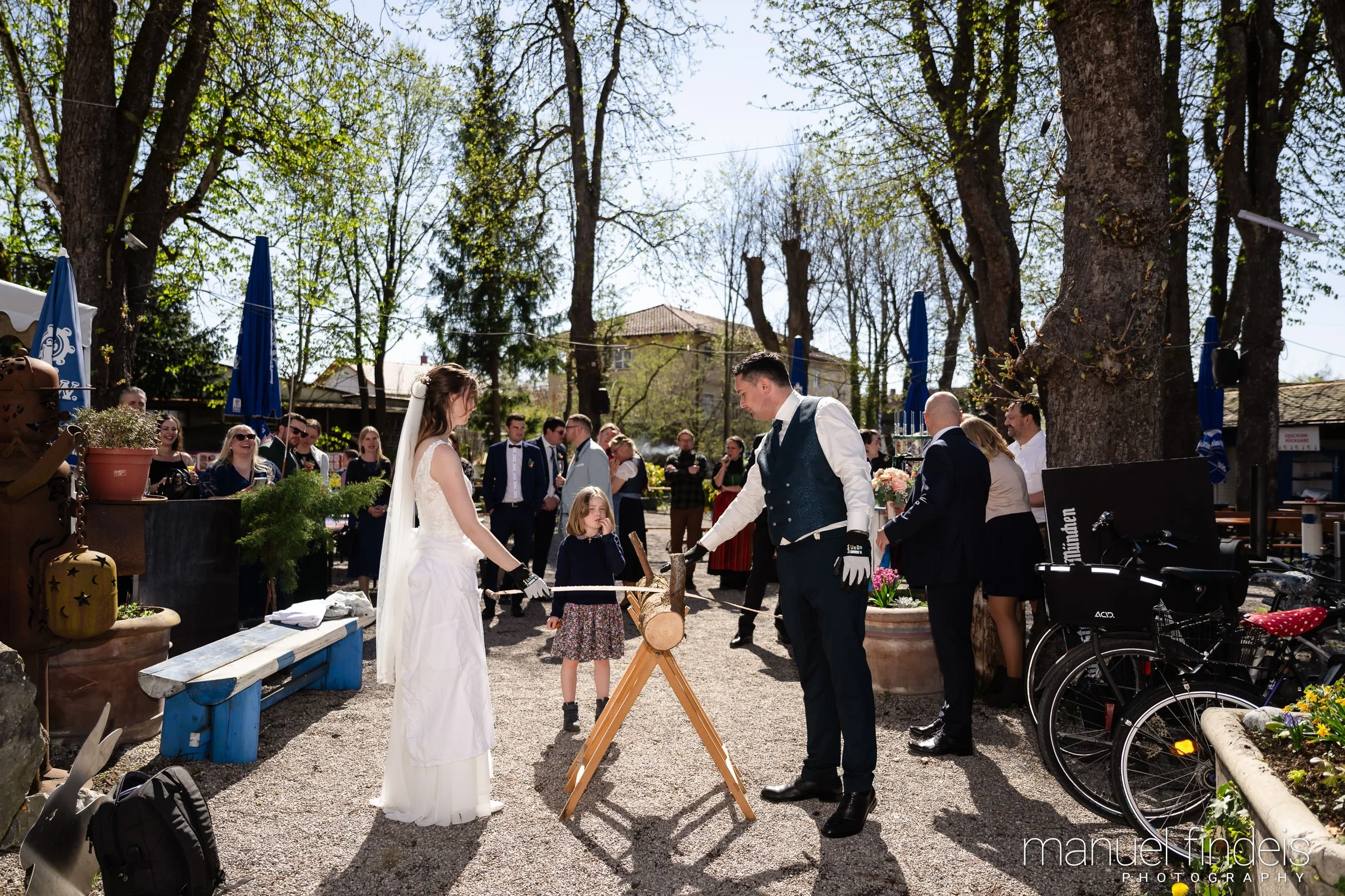 0557_Hochzeit_VuA_www.manuelfindeis.com.jpg