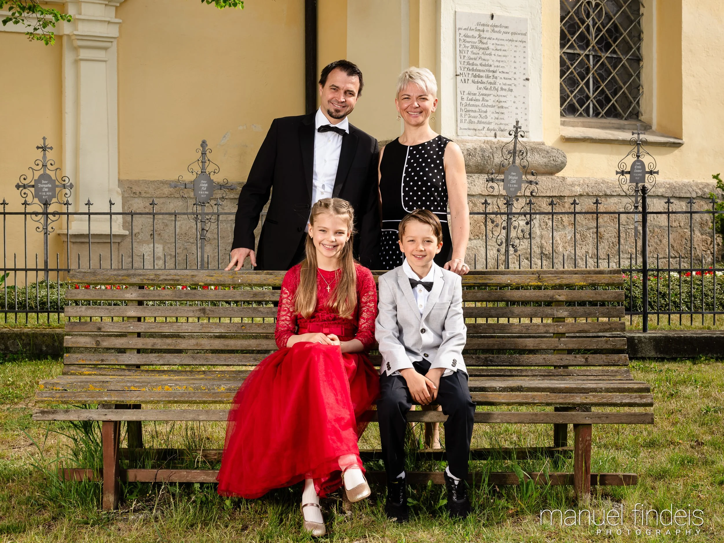 0537_Erstkommunion_2026_www.manuelfindeis.com.jpg