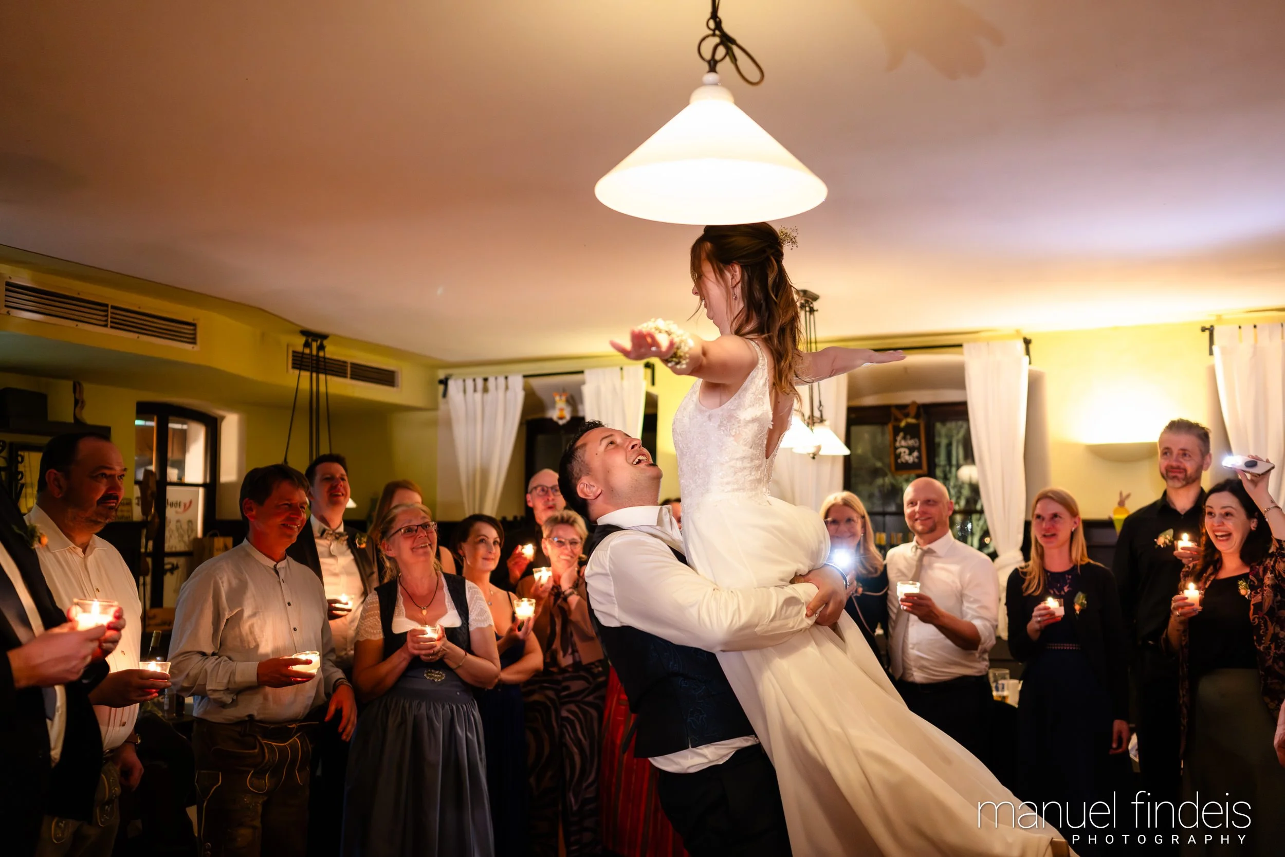 0936_Hochzeit_VuA_www.manuelfindeis.com.jpg