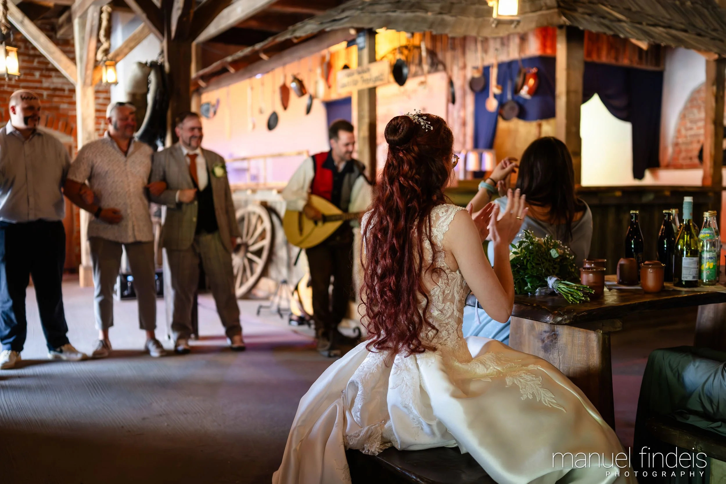0721_Hochzeit-LUM_www.manuelfindeis.com.jpg