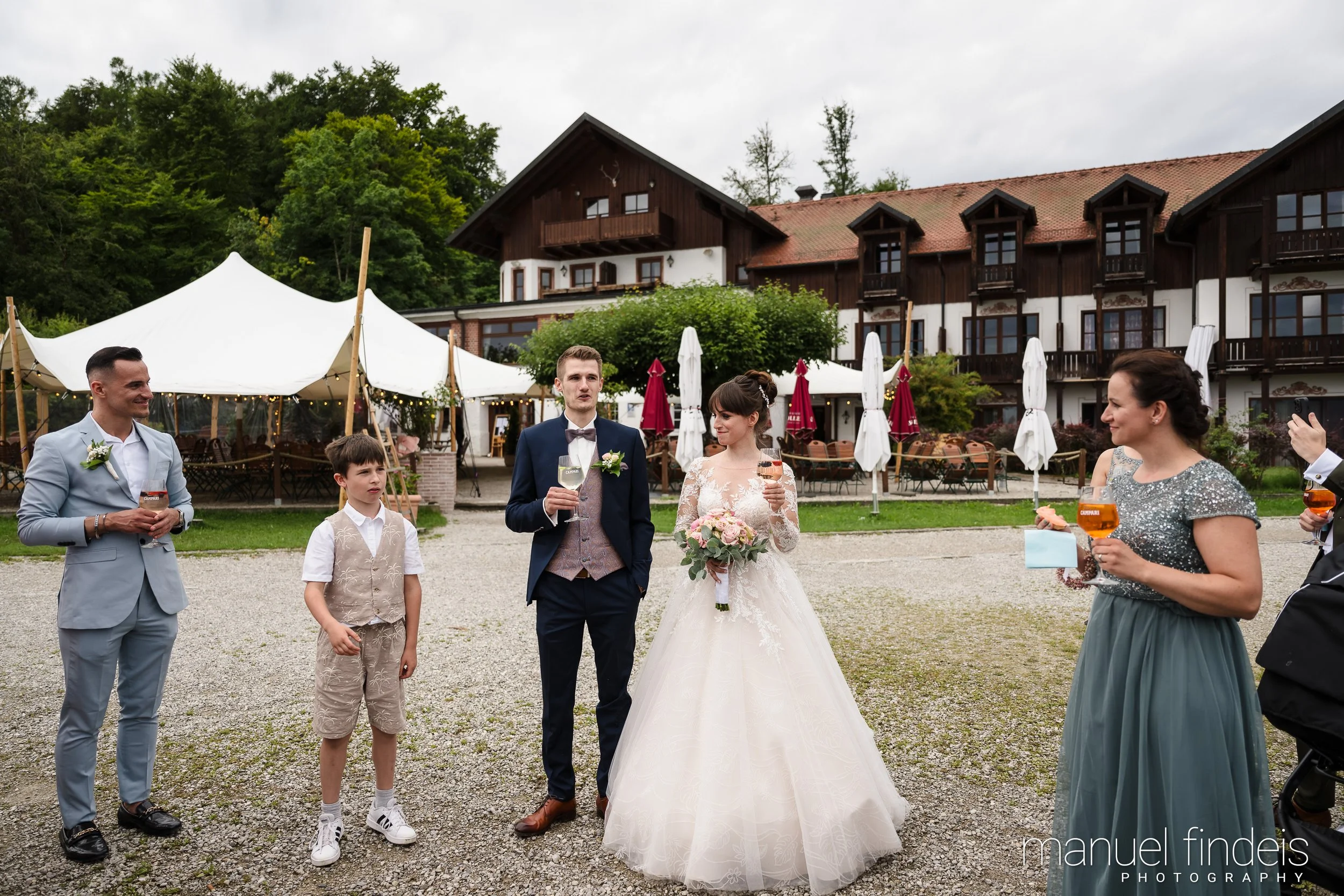 0616_Hochzeit-AuJ_www.manuelfindeis.com.jpg