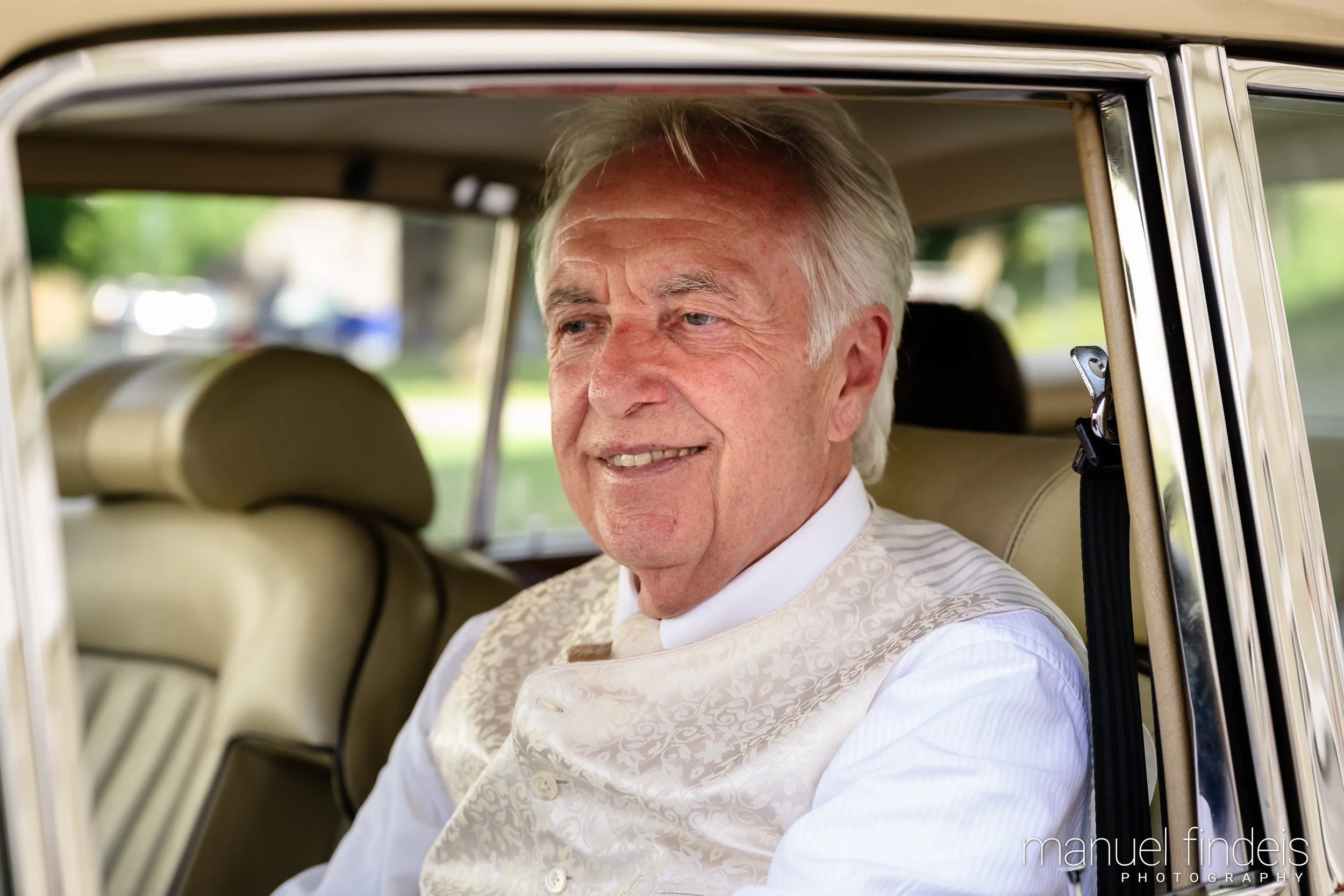 0327_Hochzeit_AuE_www.manuelfindeis.com.jpg