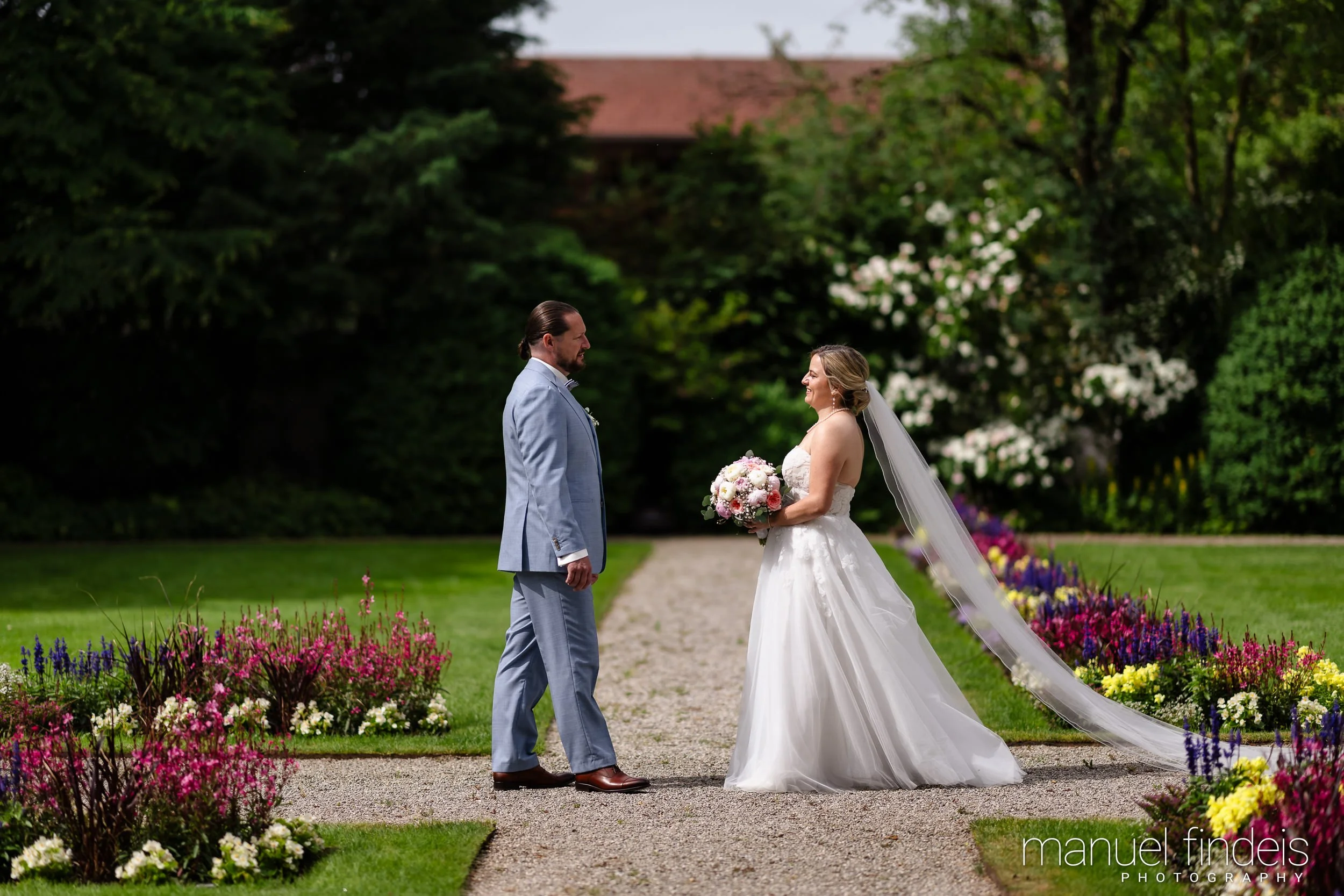 0054_Hochzeit_RundS_www.manuelfindeis.com.jpg