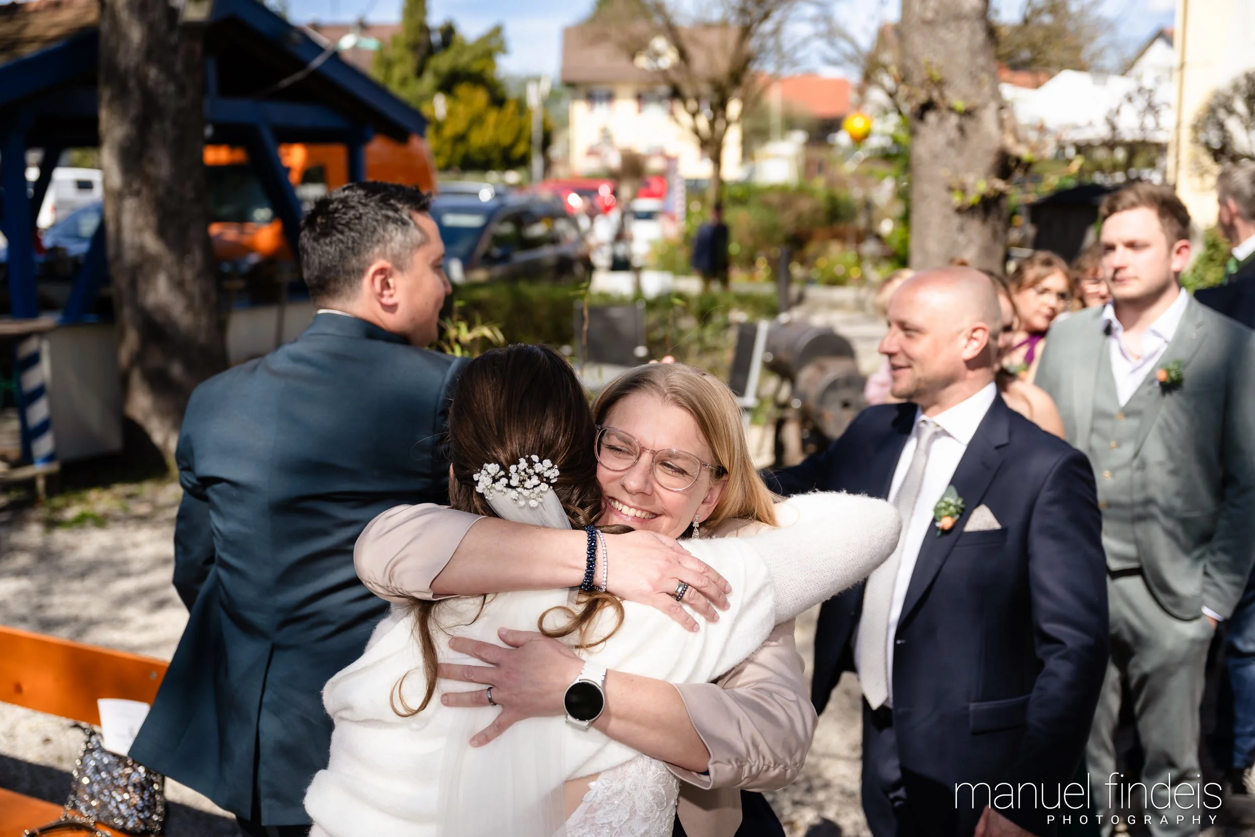 0427_Hochzeit_VuA_www.manuelfindeis.com.jpg