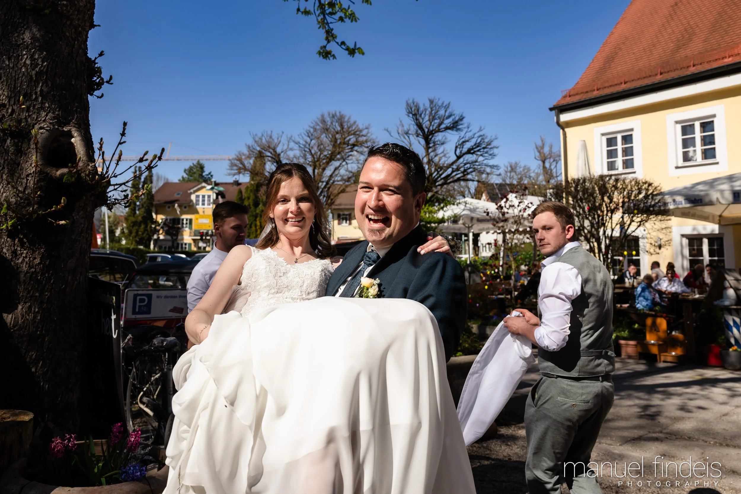 0639_Hochzeit_VuA_www.manuelfindeis.com.jpg