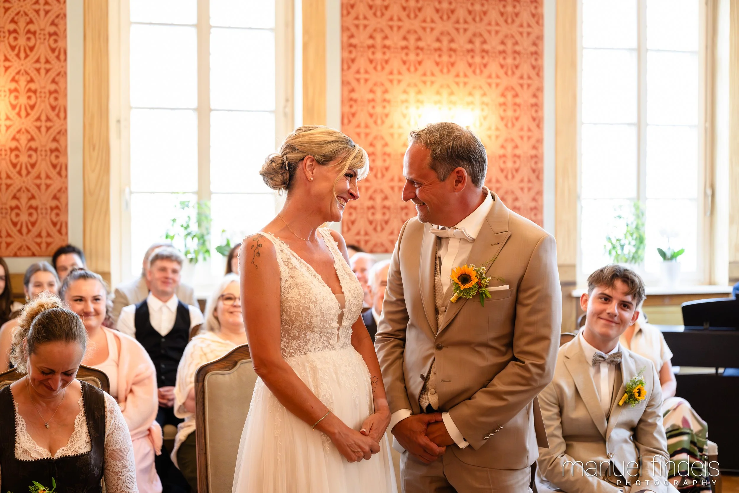0143_Hochzeit_CuR_www.manuelfindeis.com.jpg