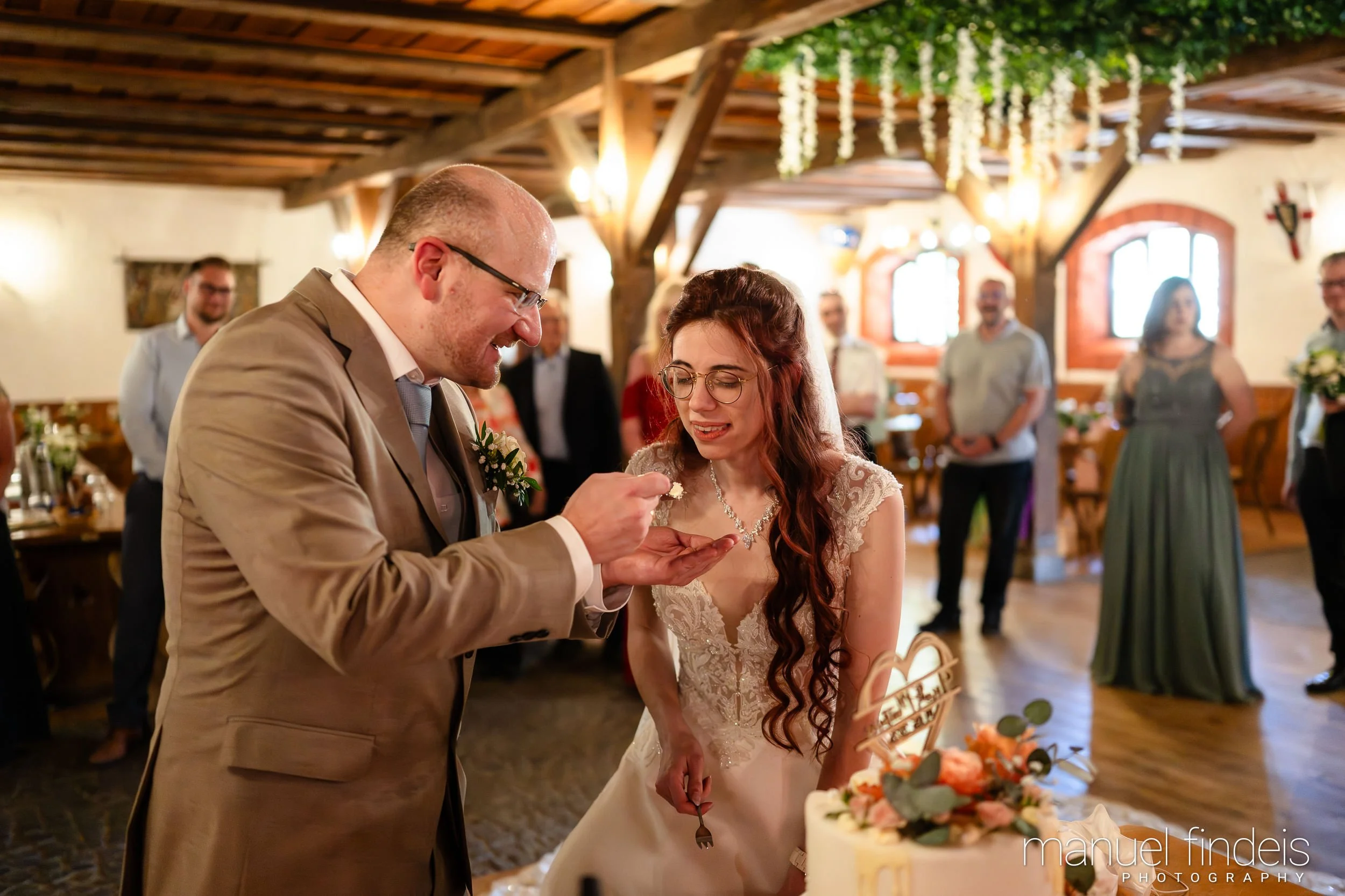 0397_Hochzeit-LUM_www.manuelfindeis.com.jpg