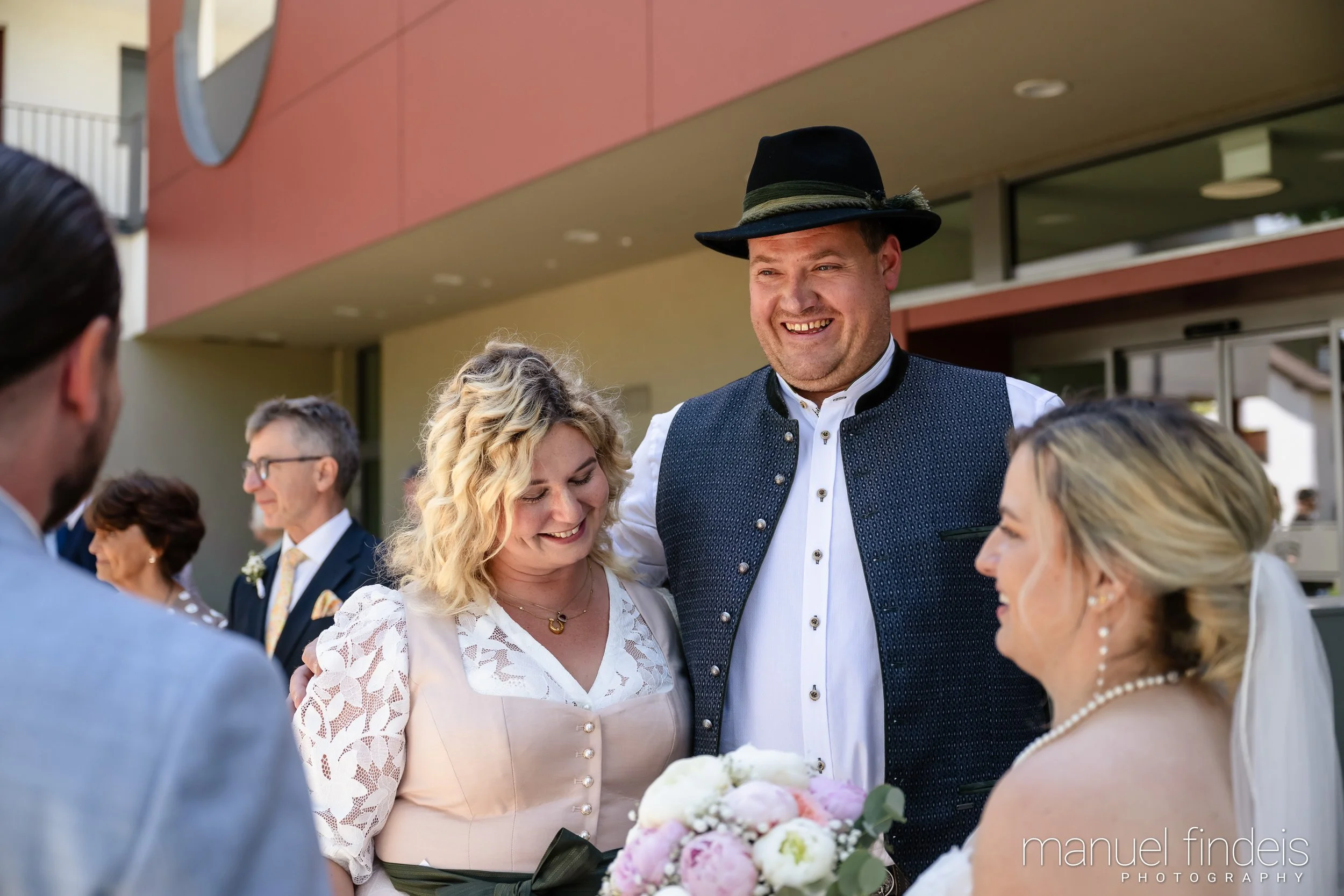 0400_Hochzeit_RundS_www.manuelfindeis.com.jpg