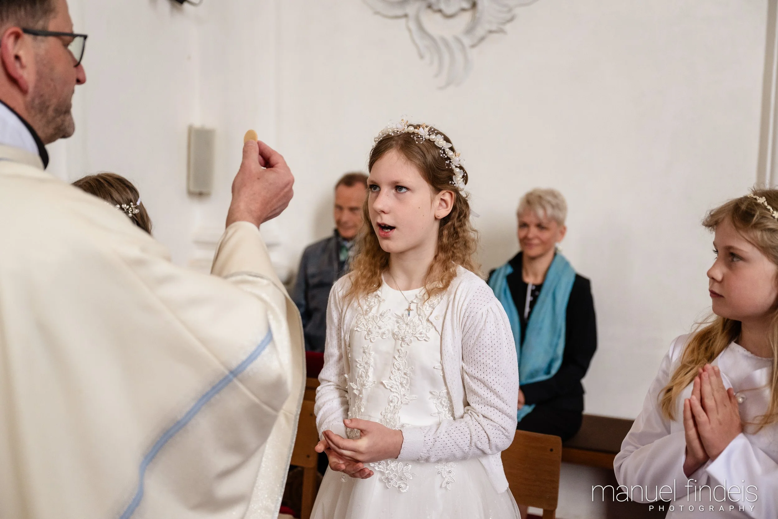 0383_Erstkommunion_2026_www.manuelfindeis.com.jpg
