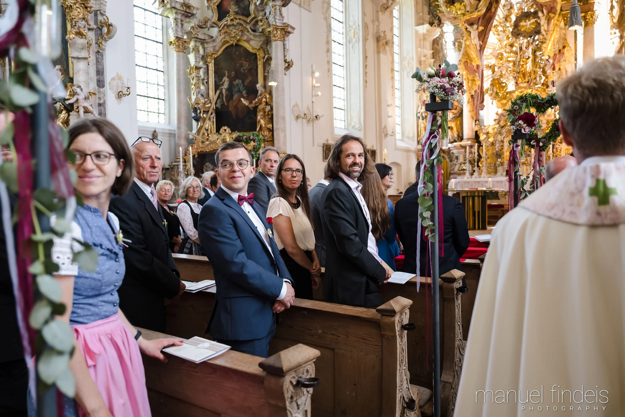 0149_Hochzeit-MuR-Kirche_www.manuelfindeis.com.jpg