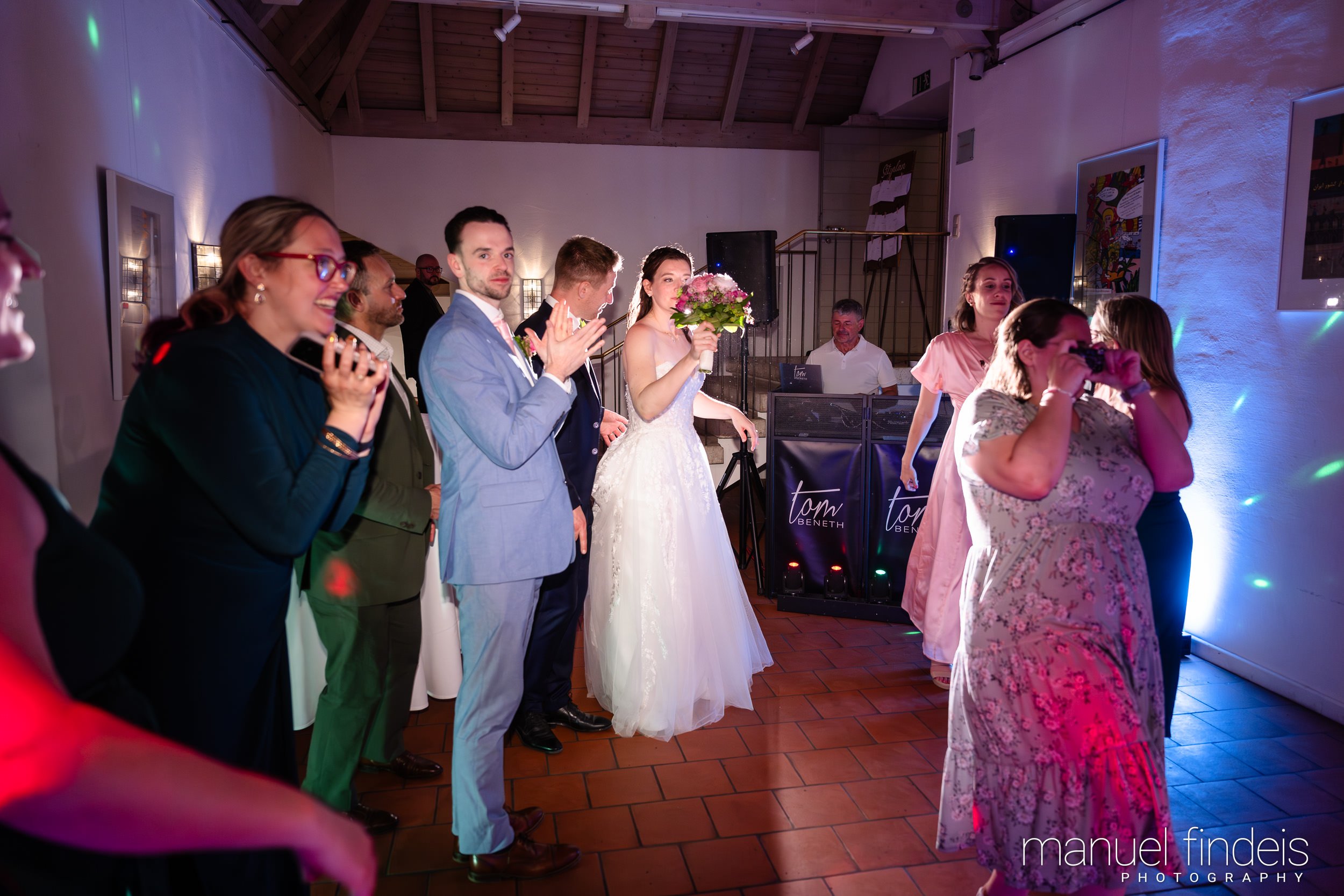 1038_Hochzeit_RuS_www.manuelfindeis.com.jpg