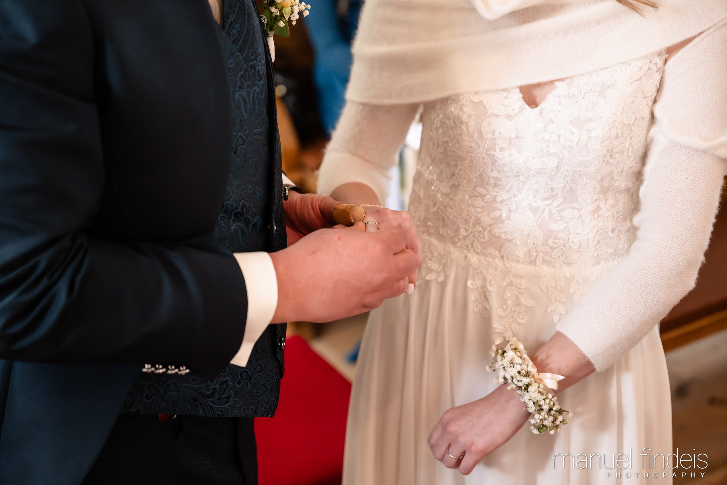 0268_Hochzeit_VuA_www.manuelfindeis.com.jpg